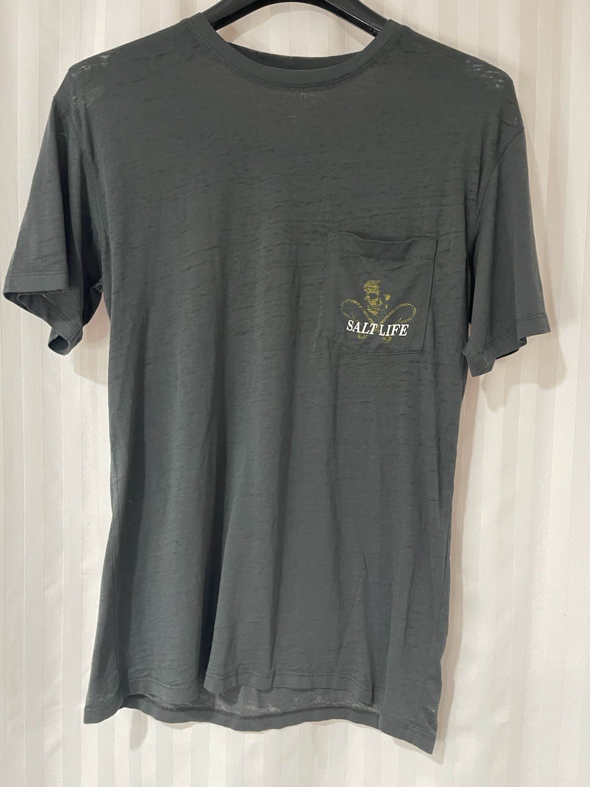 Vintage Salt Life Pocket Sheer T-shirt Skull Hooks Graphic Grey Medium NWOT