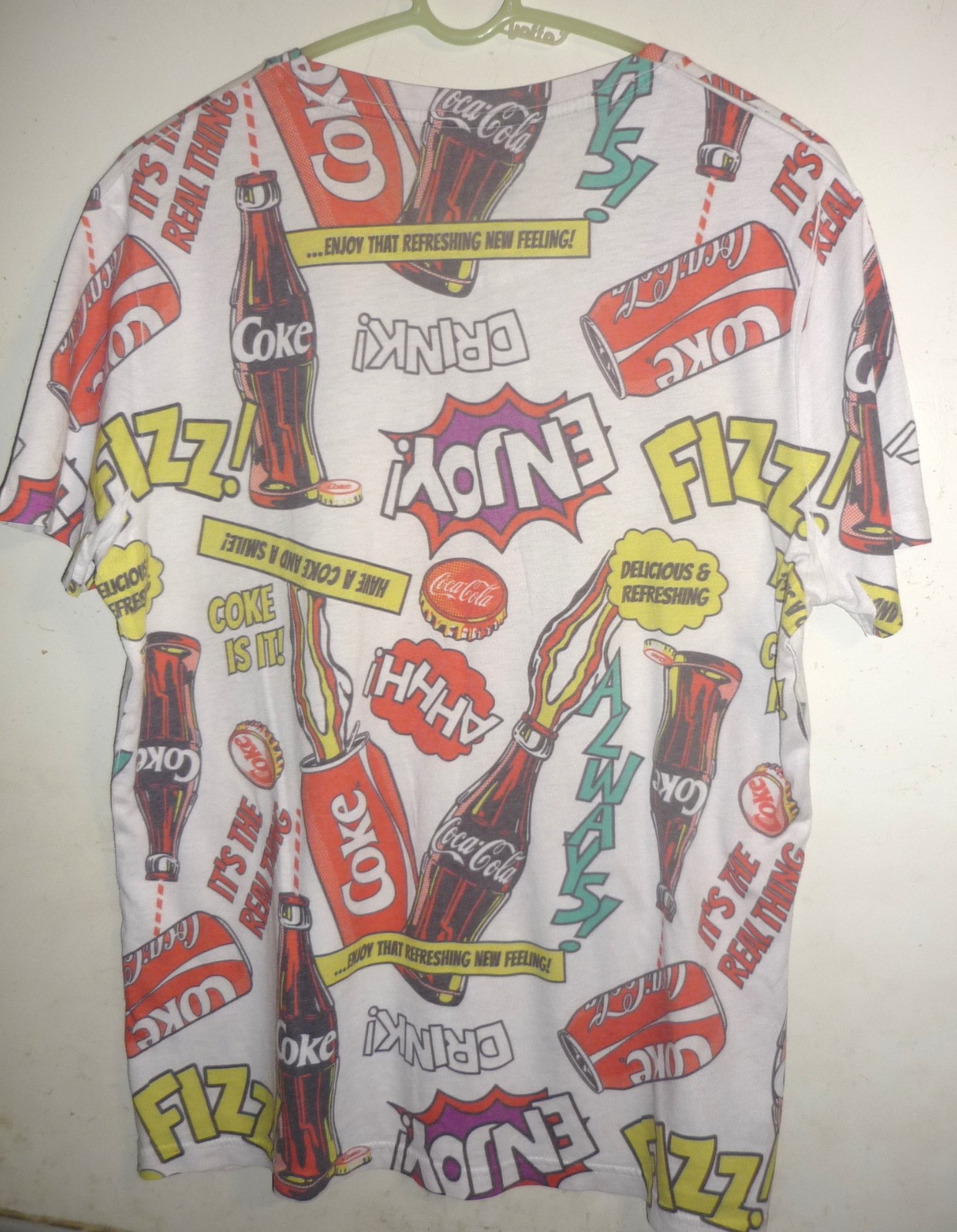 Coca-Cola 2015 T-shirt, Size L gallery