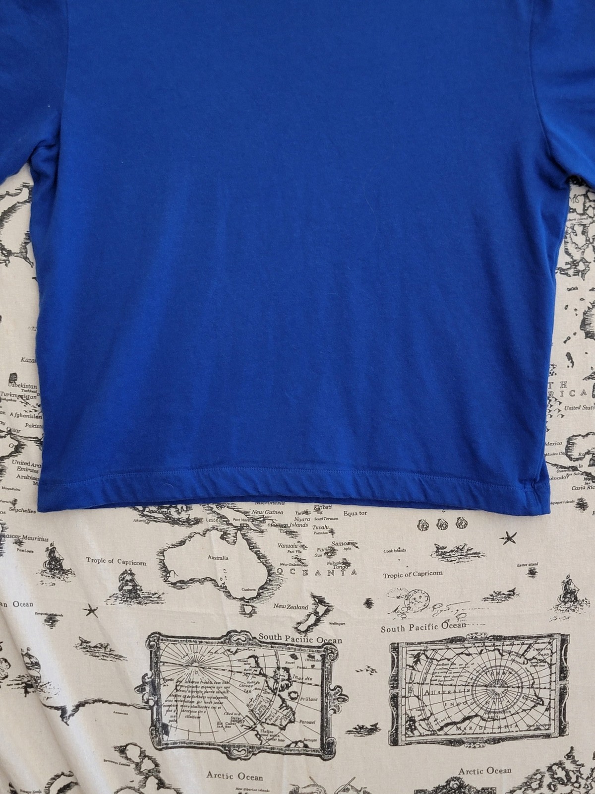 John Ashford Men's Blue Easy Care V-Neck T-Shirt - Size Large gallery