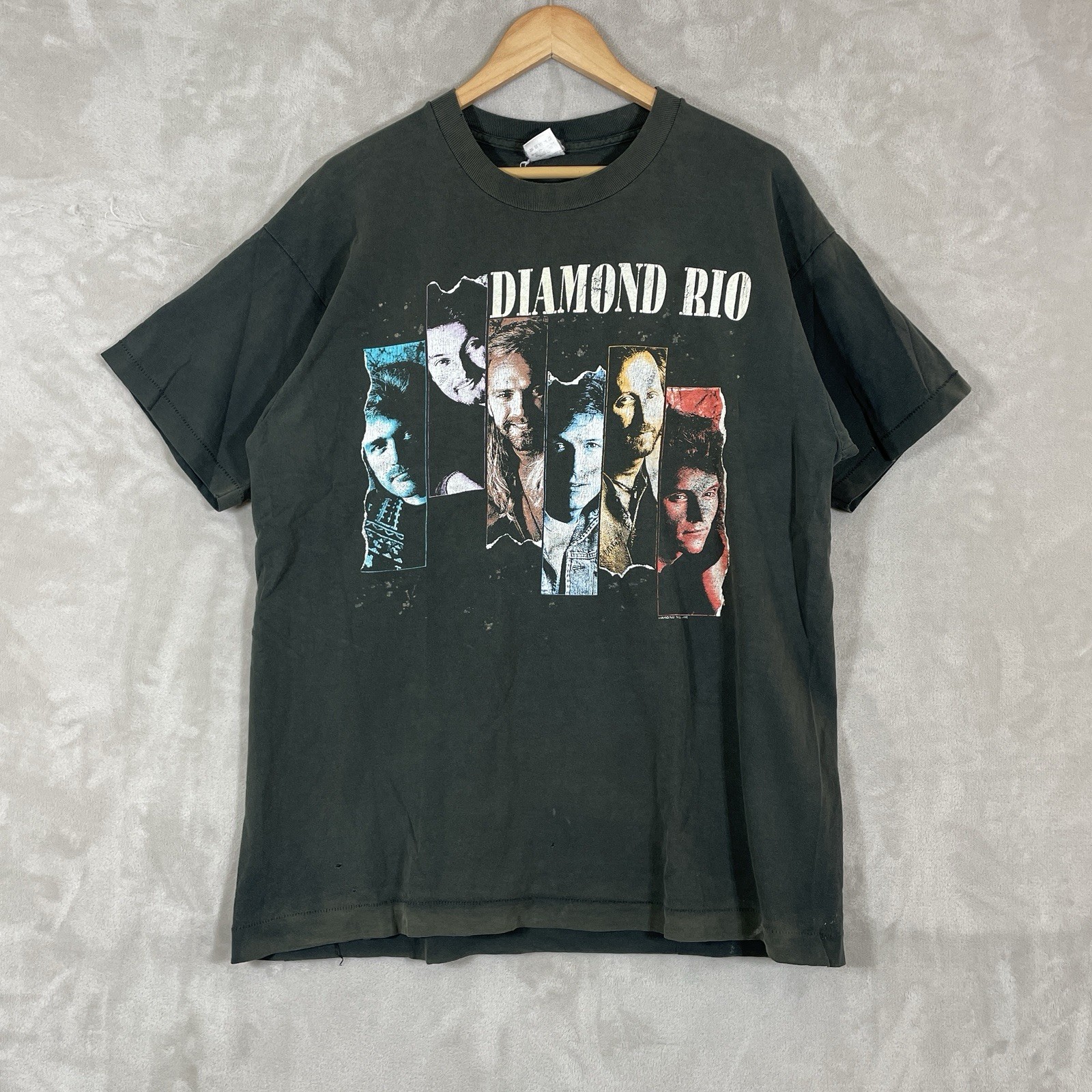 Vtg 90s Faded Black Band Tee Tshirt Diamond Rio 1993 Tour Music Rock Single Sti.
