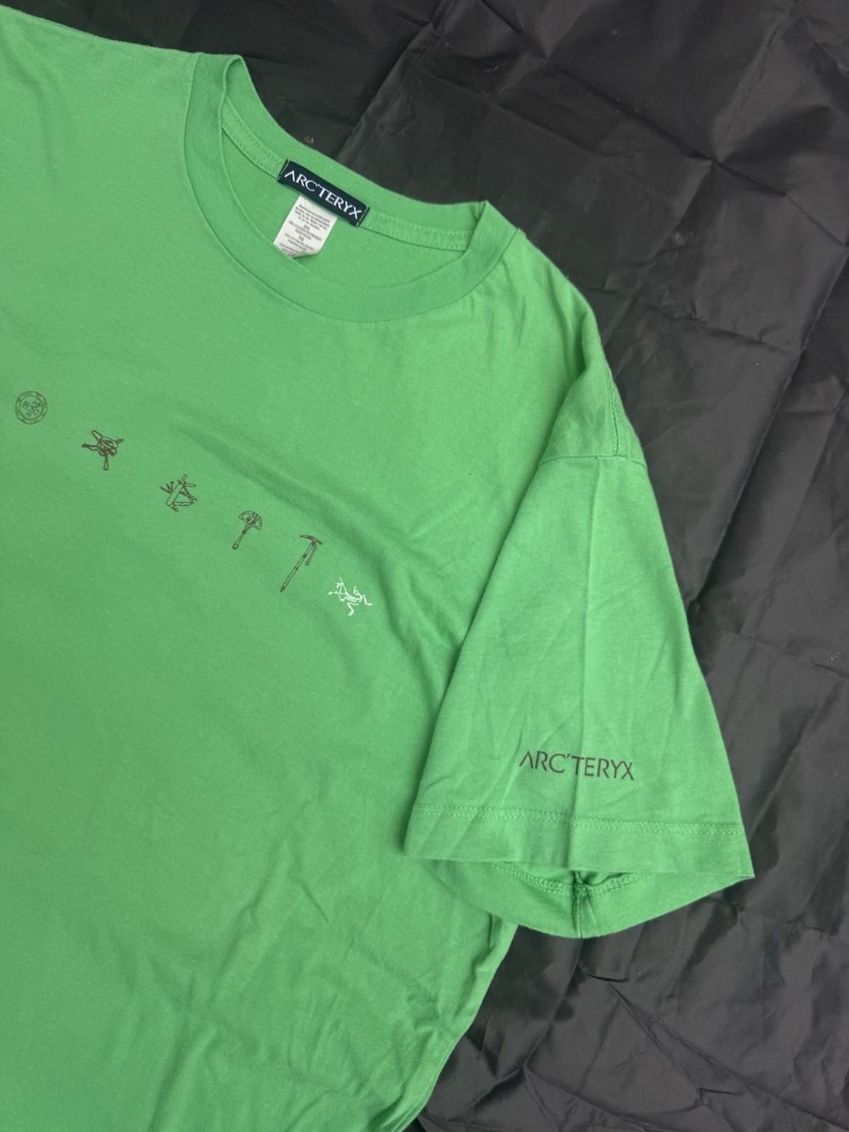 Vintage Arcteryx Graphic Tee Shirt Green Mens XL Excellent Condition Rare gallery
