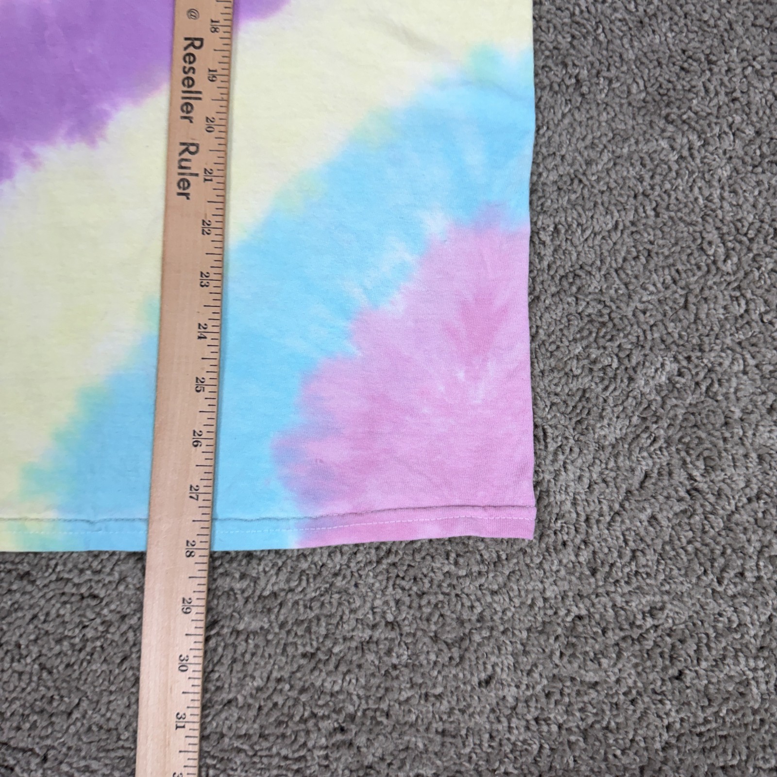 Santa Cruz Skateboards Shirt Mens M Easter Pastel Spiral Tie Dye Purple Yellow gallery