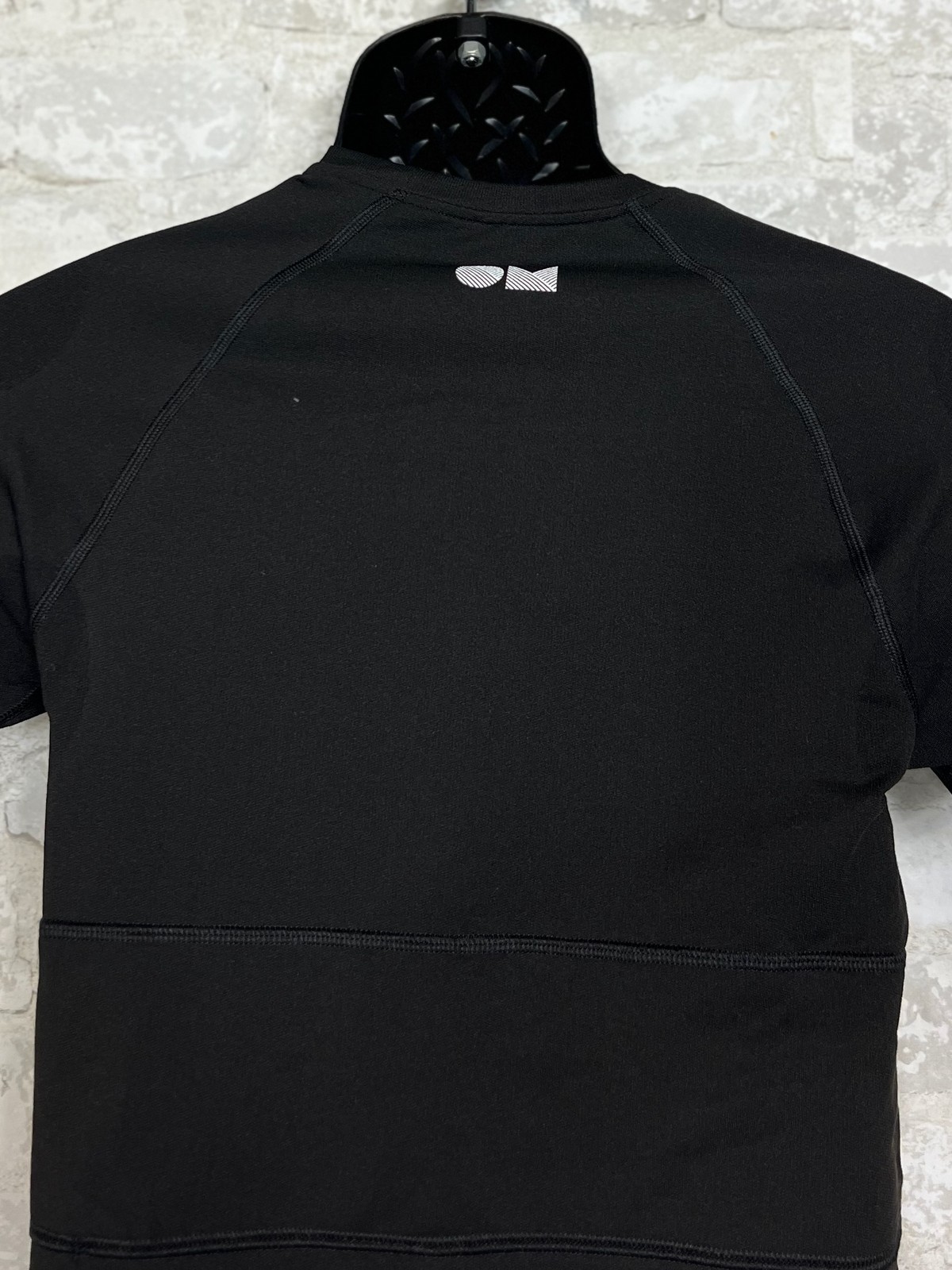 OMsignal Biometric Smartwear Shirt Mens Small Athletic Tech Tee Fitness Wearable gallery