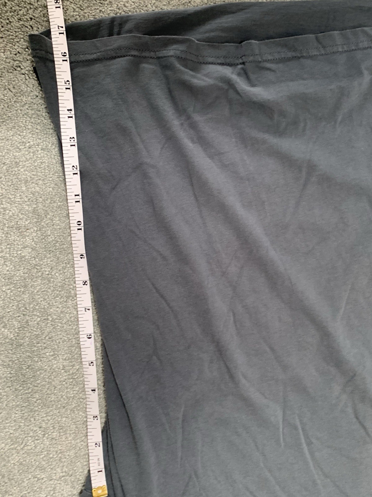 Rip Curl Men’s XL Gray Standard Fit Graphic Logo Crew Neck Short Sleeve T-Shirt gallery