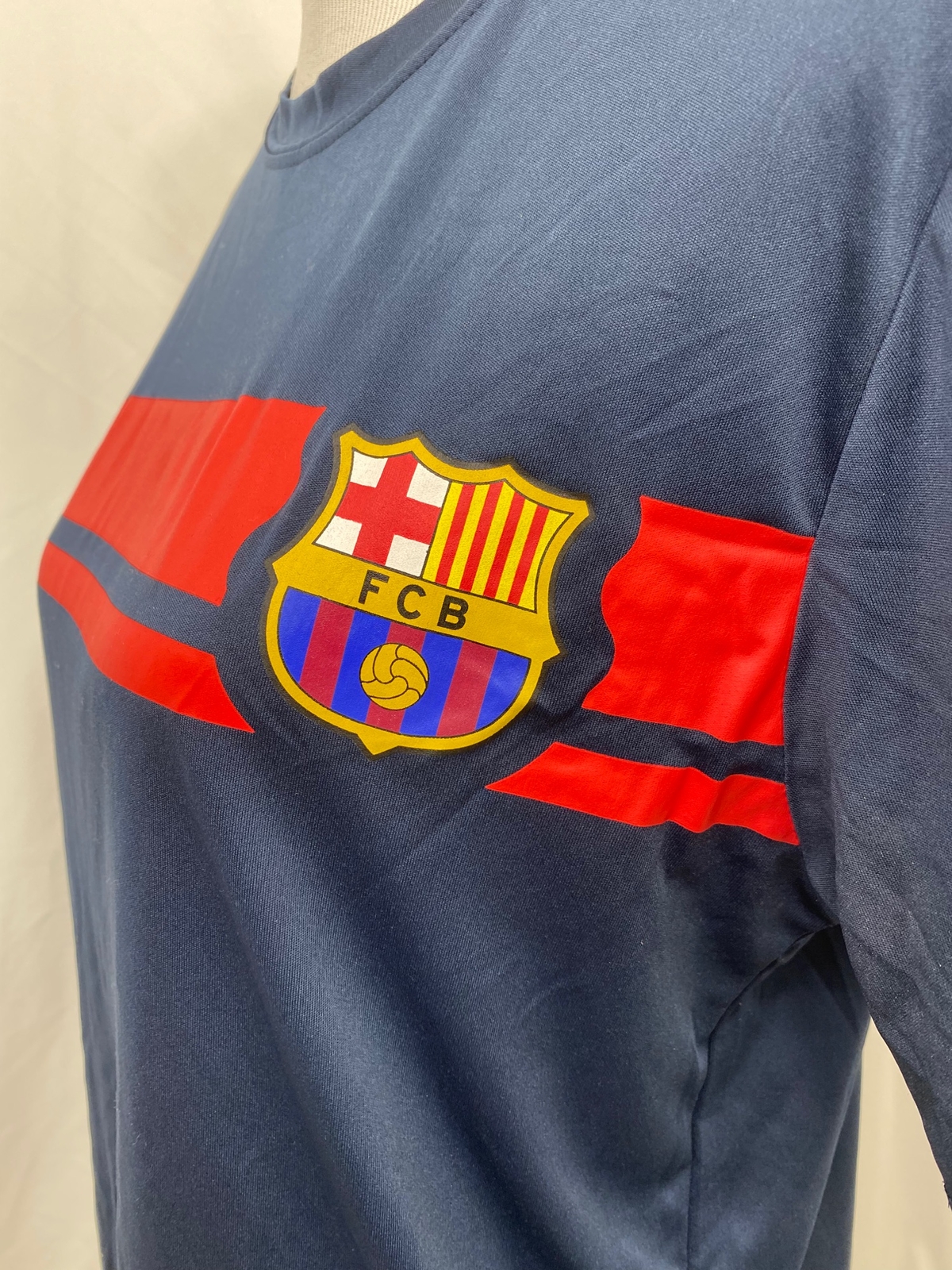 FC Barcelona Men’s Medium Soccer Shirt Blue Short Sleeve Crew Neck gallery