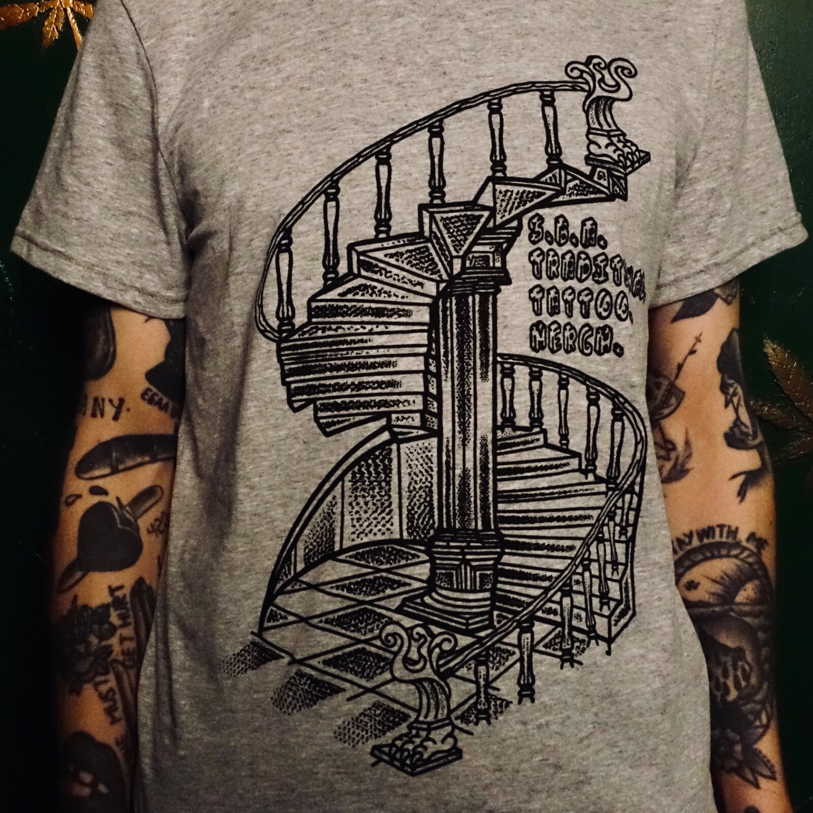 T-shirt “spiral staircase”