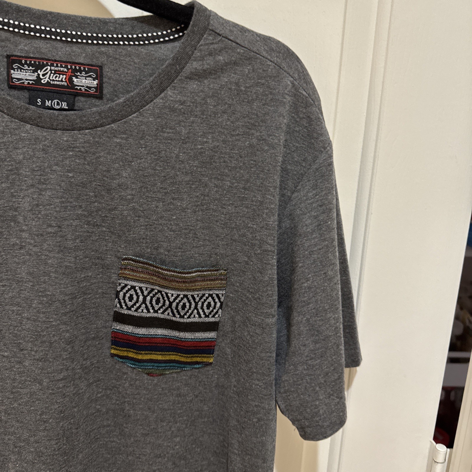 Beautiful Giant Men's Large T-Shirt Single Breast Pocket Short Sleeve Blk Size L gallery
