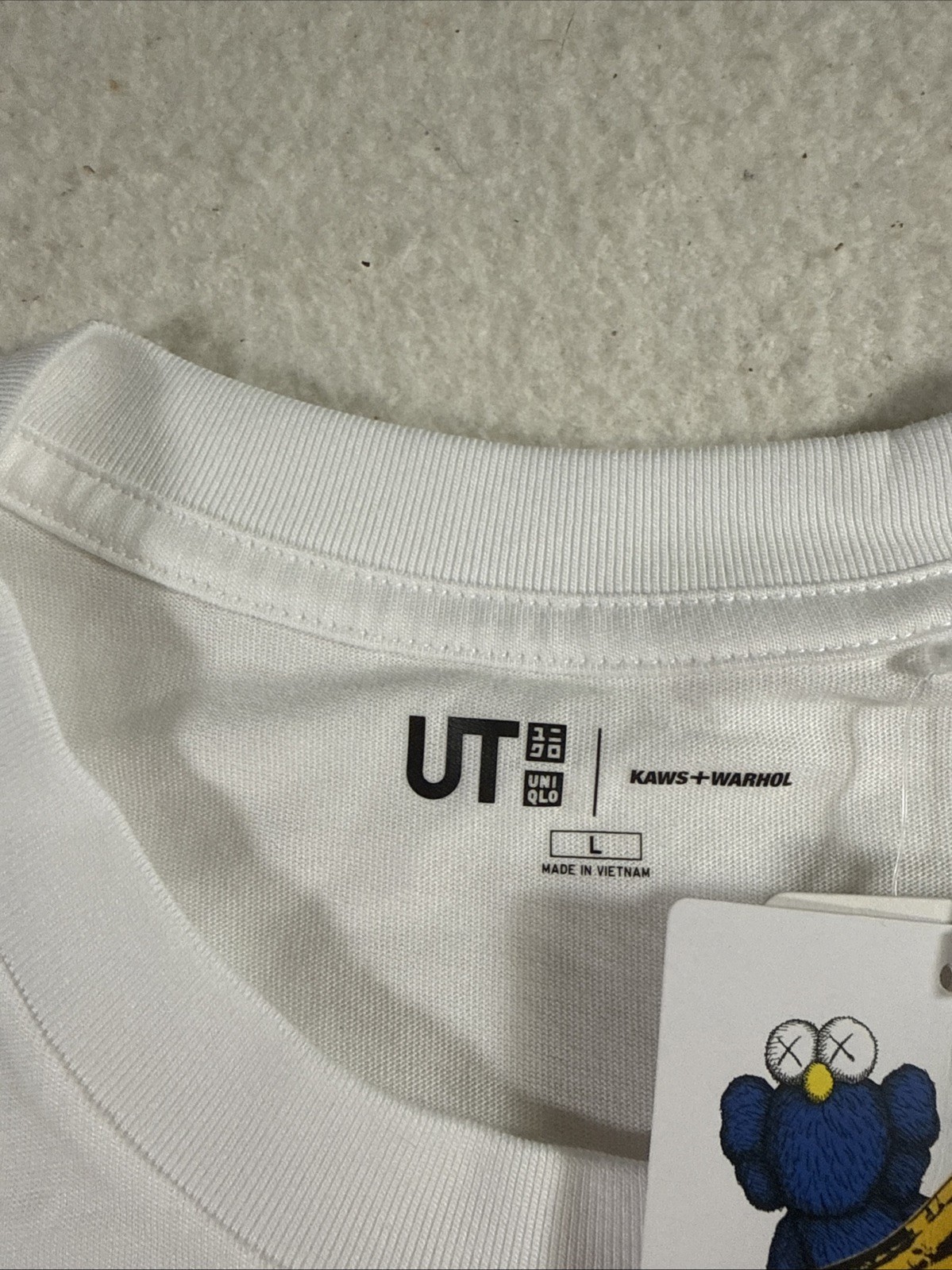 Uniqlo KAWS x Warhol UT Graphic Print T-Shirt White Large - BRAND NEW gallery