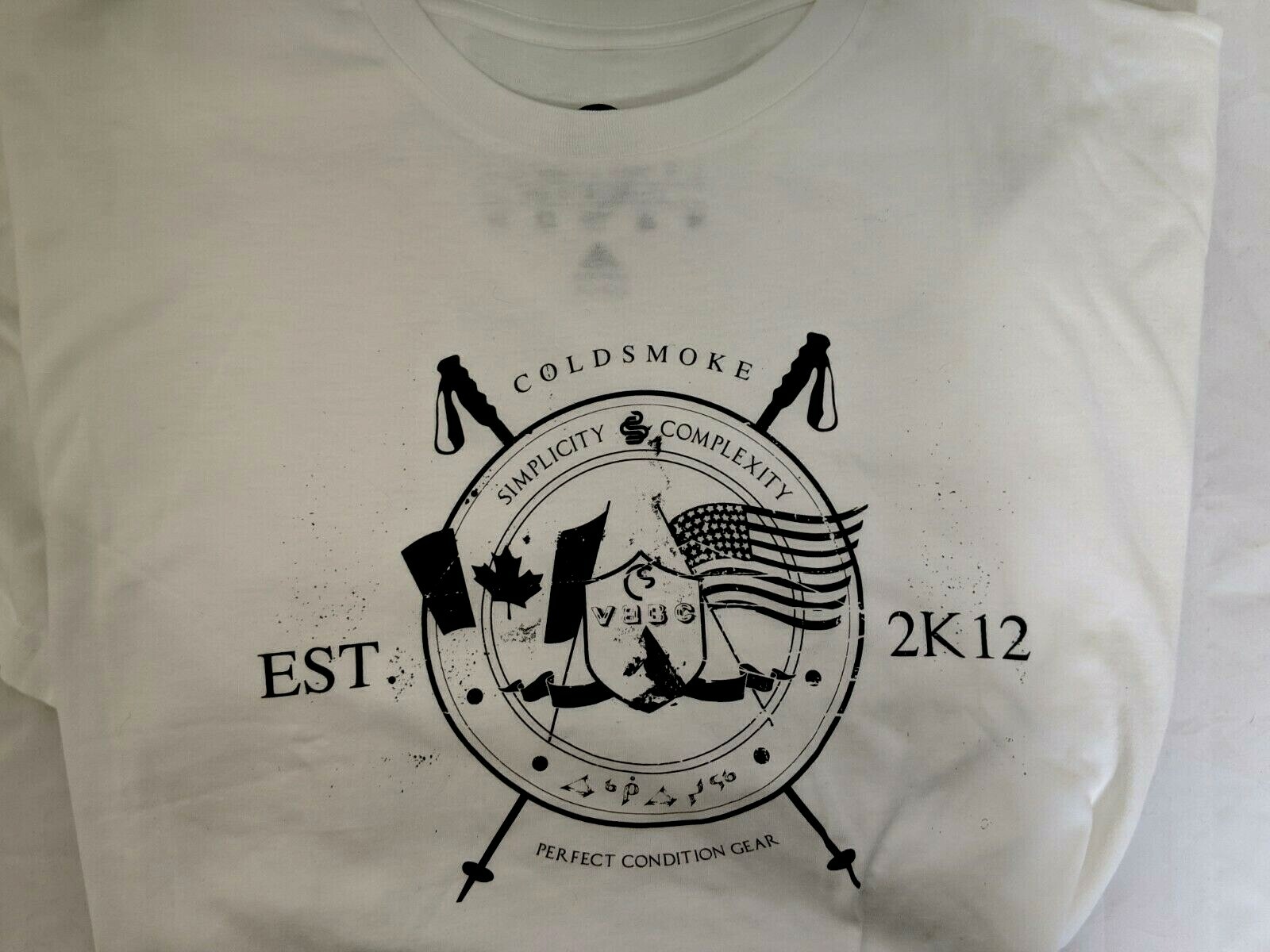 COLDSMOKE Mens TShirt  Flag Graphics  Perfect condition Gear
