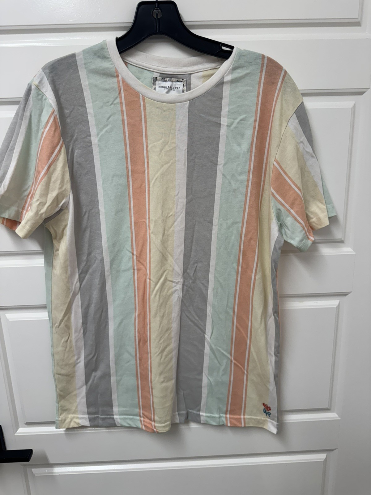 Denim Flower Ricky Singh Mens Shirt Medium Multicolor Stripe Peace Tshirt EUC A6 gallery
