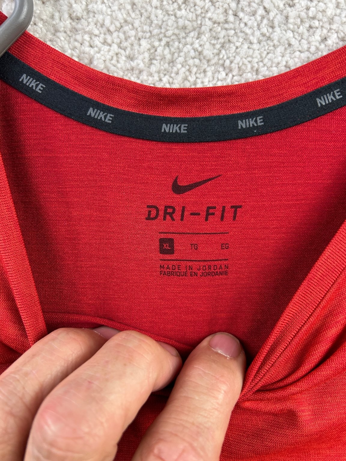 Nike T-Shirt Men's Red XL Dri-FIT Moisture-Wicking Crew Neck gallery