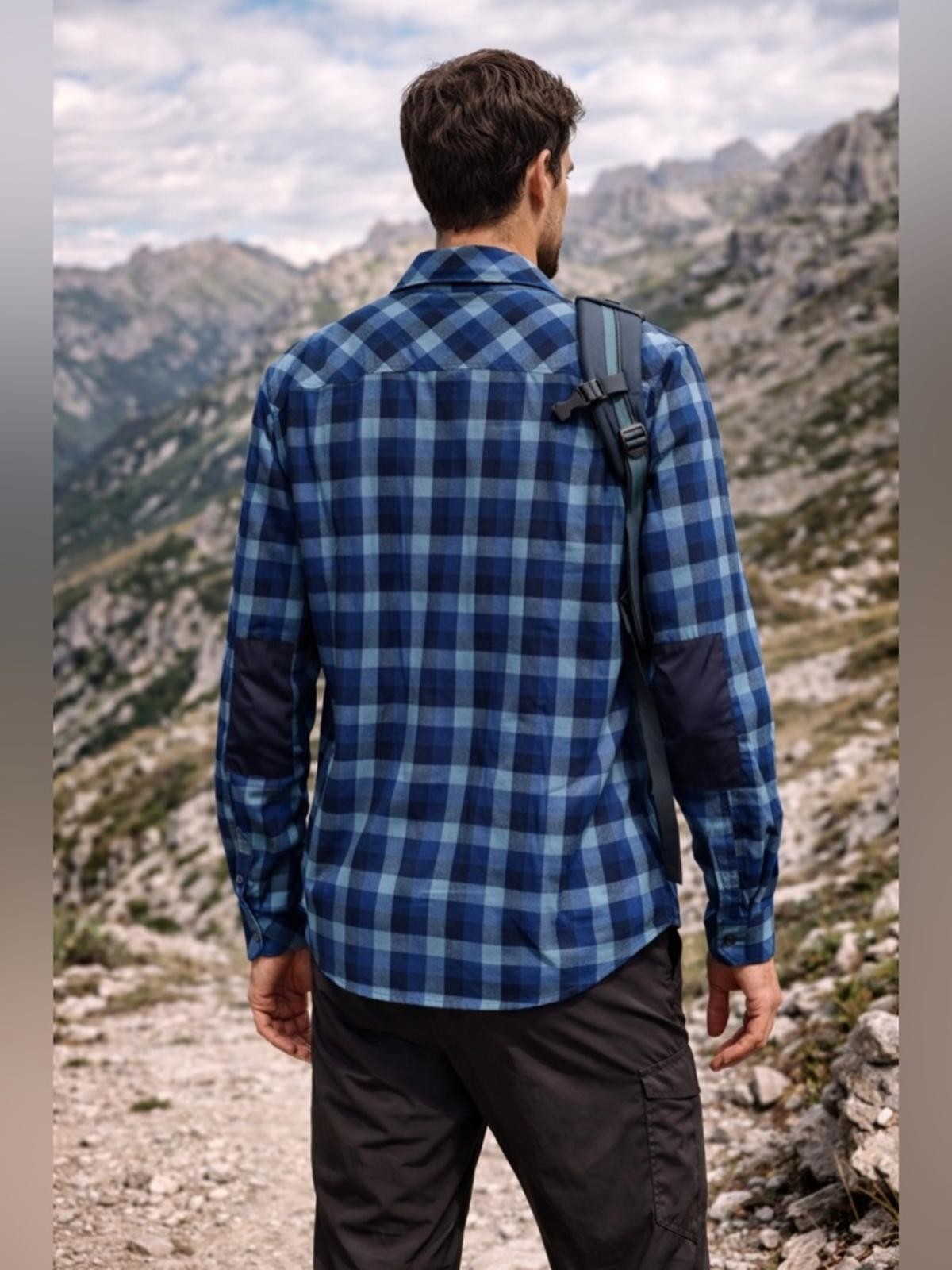 Helly Hansen Plaid Button Down Shirt Men M Blue Outdoor Hiking Flannel gallery