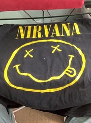 Nirvana T- shirt Large black W original yellow graphic round neck short sleeve.