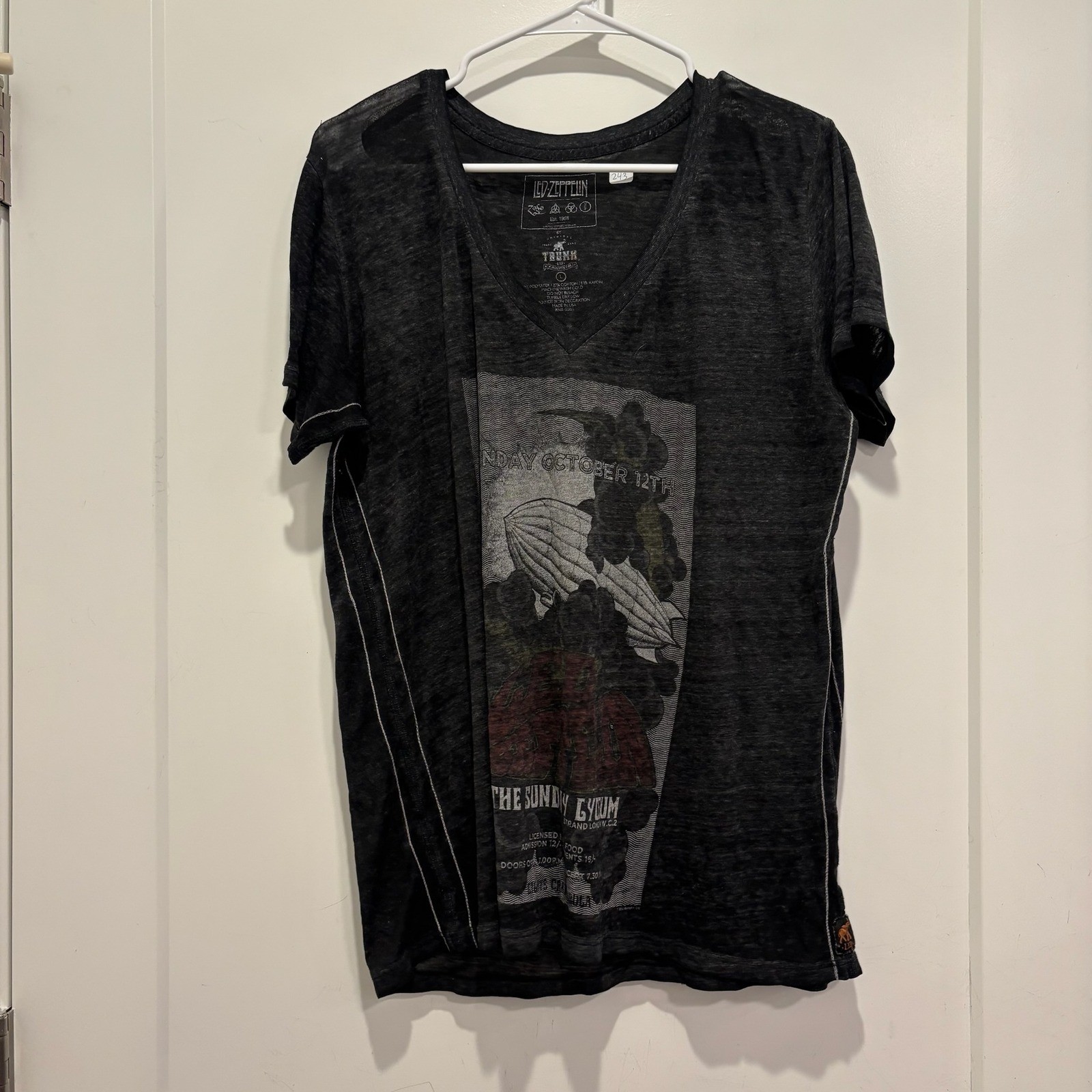 Led Zeppelin Trunk Ltd Burnout Graphic T-Shirt V-Neck Black Large Concert Tee