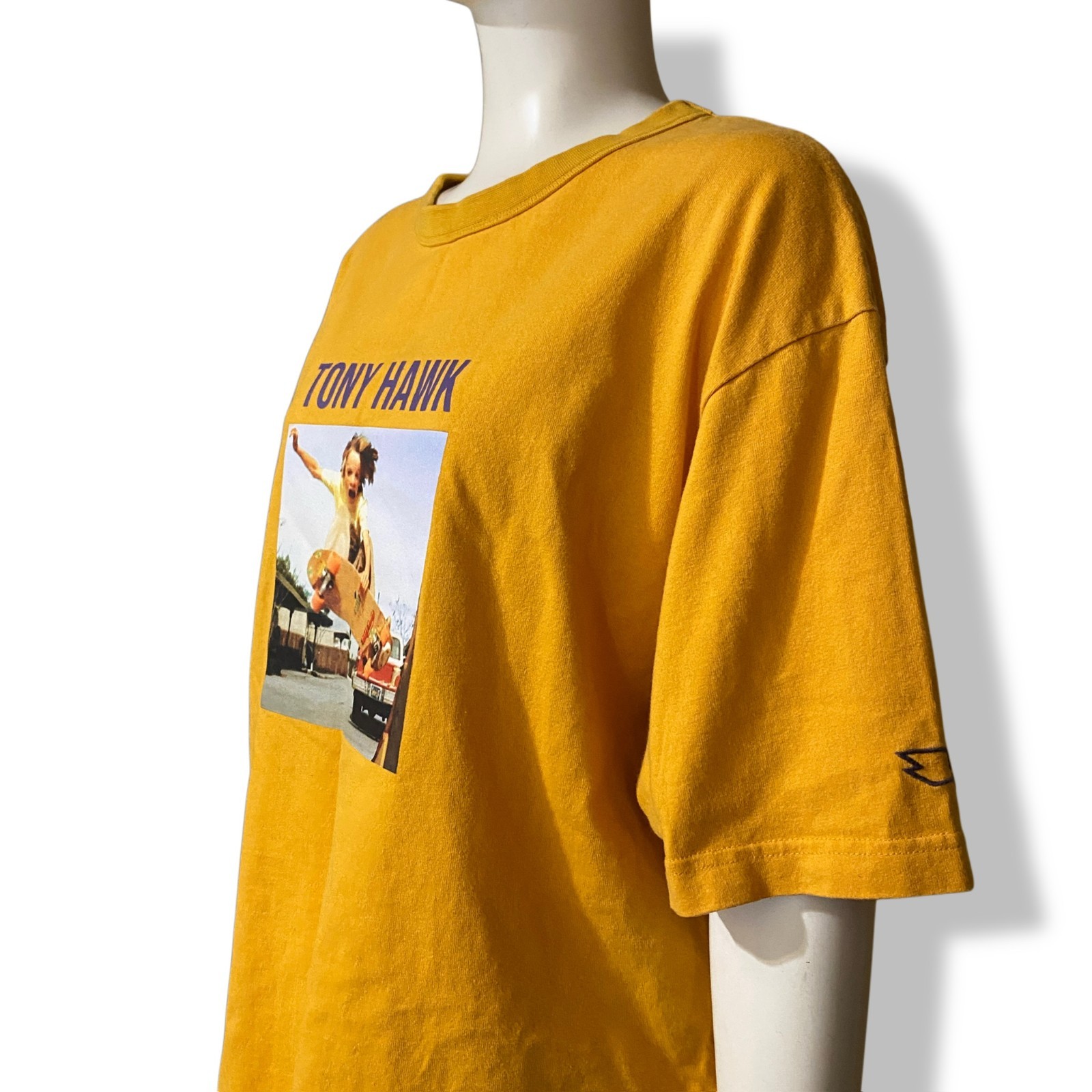 GU Uniqlo Tony Hawk T Shirt Unisex M Yellow Graphic Birdhouse Skateboard VTG gallery