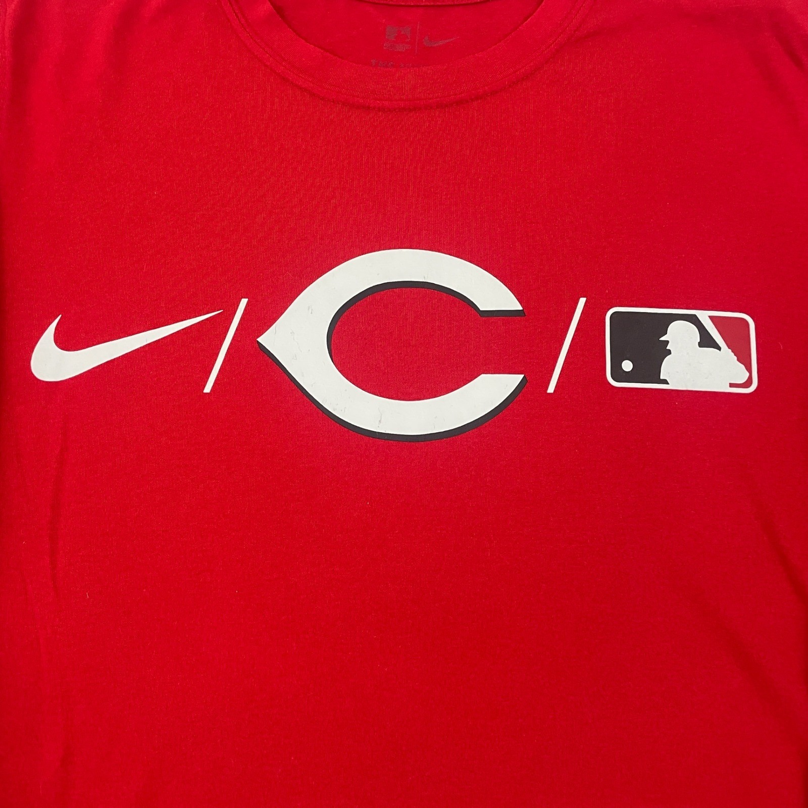 Nike Cincinnati Reds MLB Dri-FIT Long Sleeve Graphic T-Shirt Red Men's Medium gallery