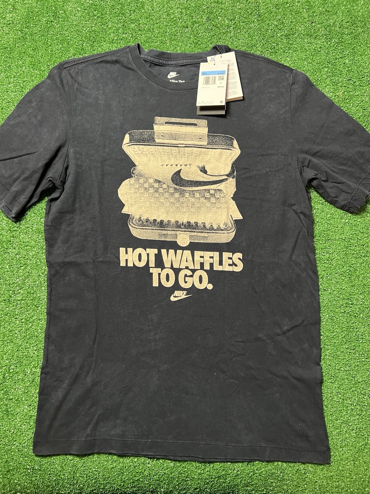 NIKE Hot Waffles To Go BLACK S/S T-SHIRT SZ: Medium Tall NWT HV9803-010 gallery