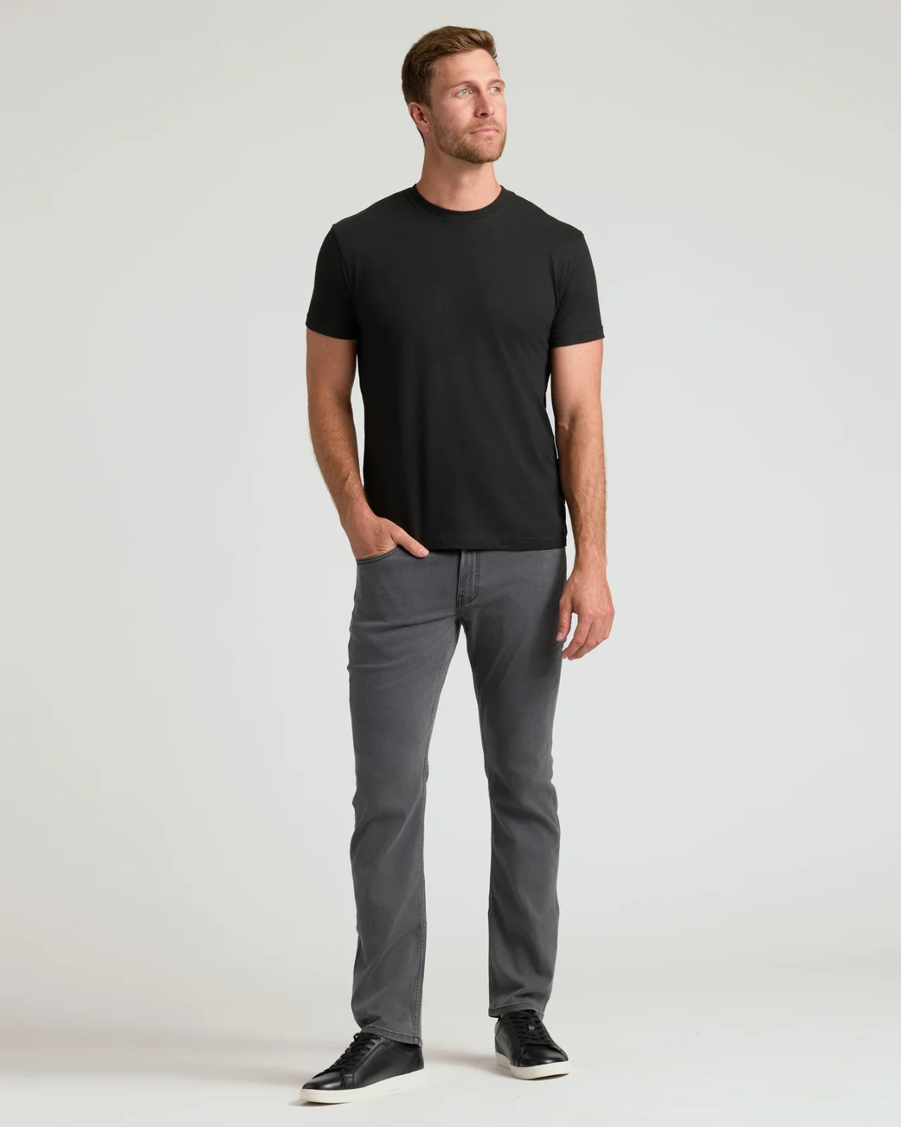 True Classic Crew Neck (Black) Large gallery