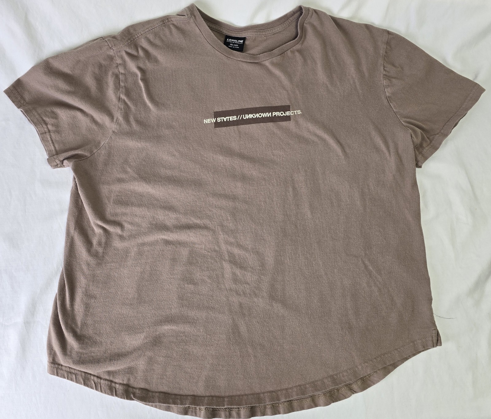 Cotton On Mens 2XL Longline T-Shirt Dark Beige "New States Unknown Projects" gallery