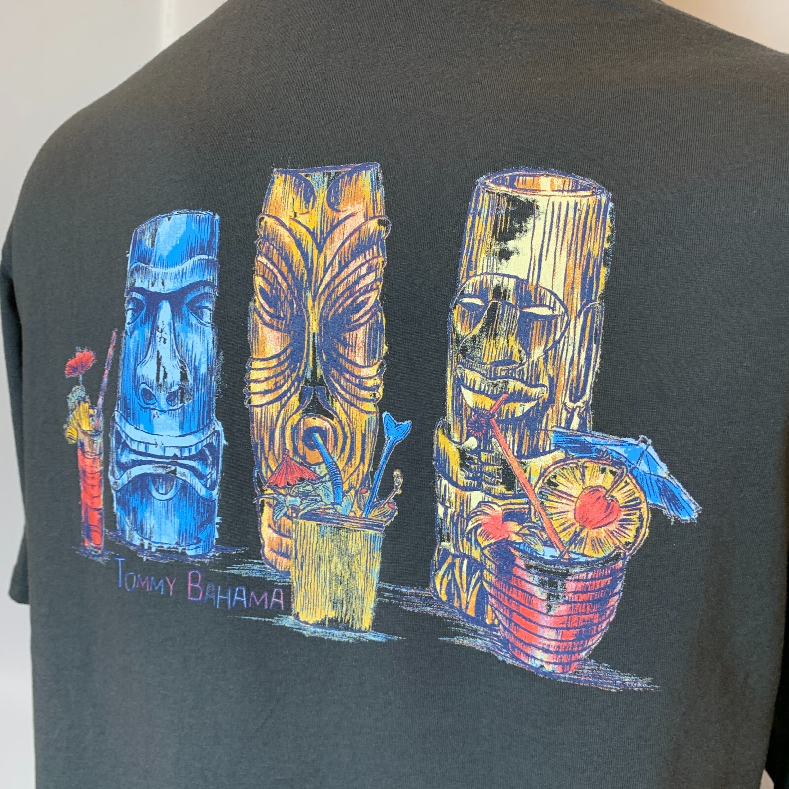 Tommy Bahama Shirt Mens Extra Large Black Short Sleeve Crew Neck Tiki Drinks gallery