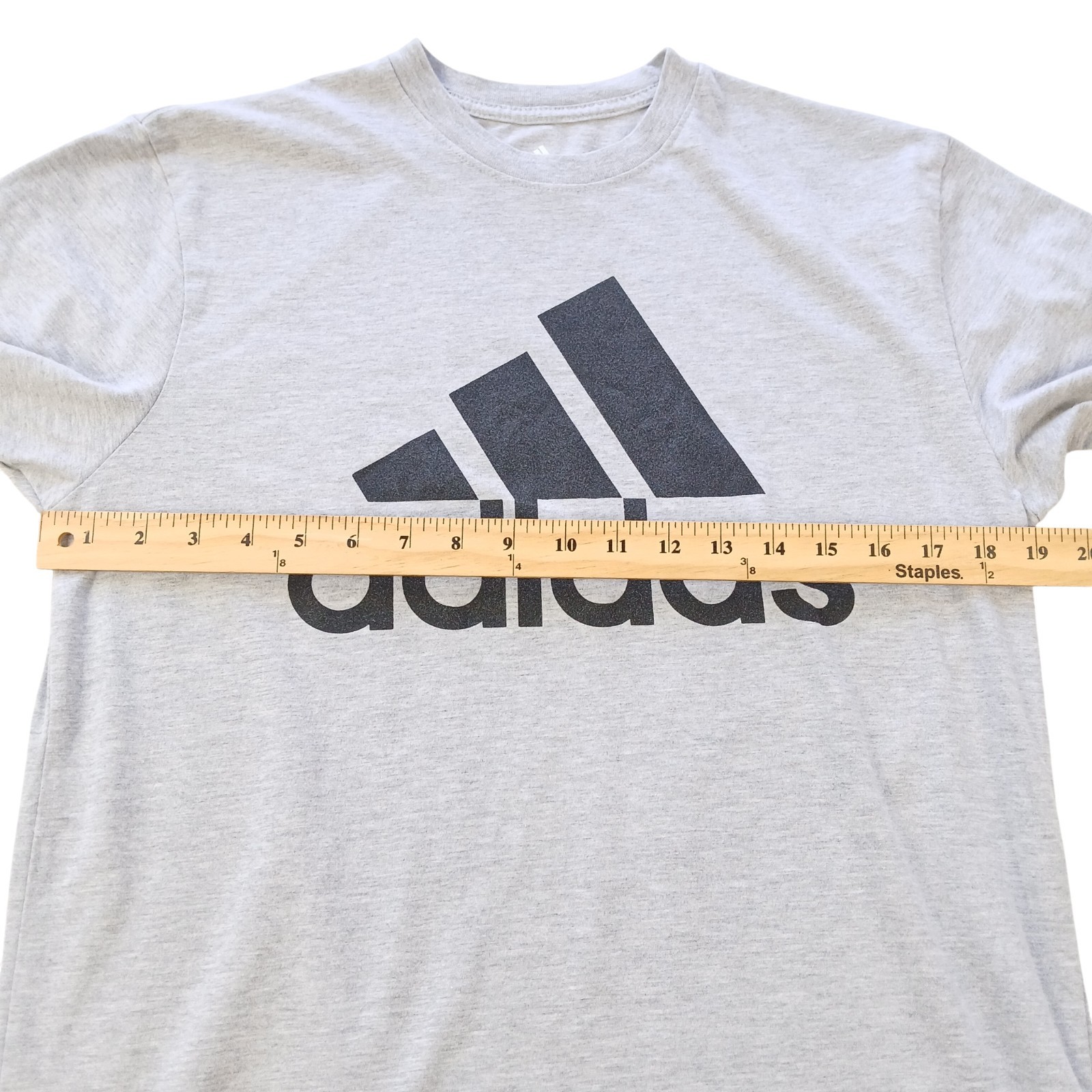 adidas golf t-shirt Men M (fit is Small C38)Gray+black chest logo/Cotton-Poly gallery