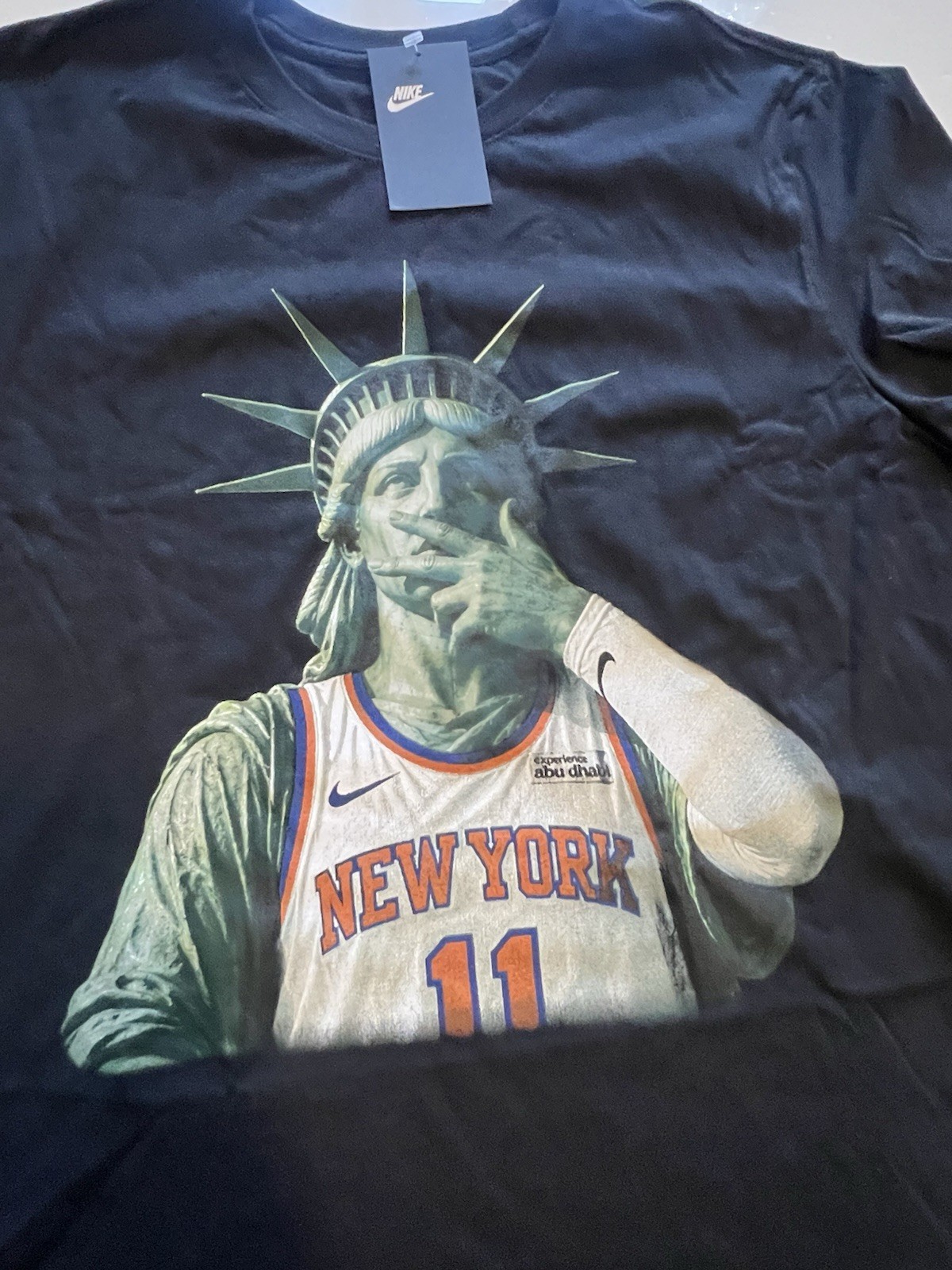 Nike Mens XL NYC Exclusive Statue of Liberty New York Knicks Brunson T-Shirt gallery