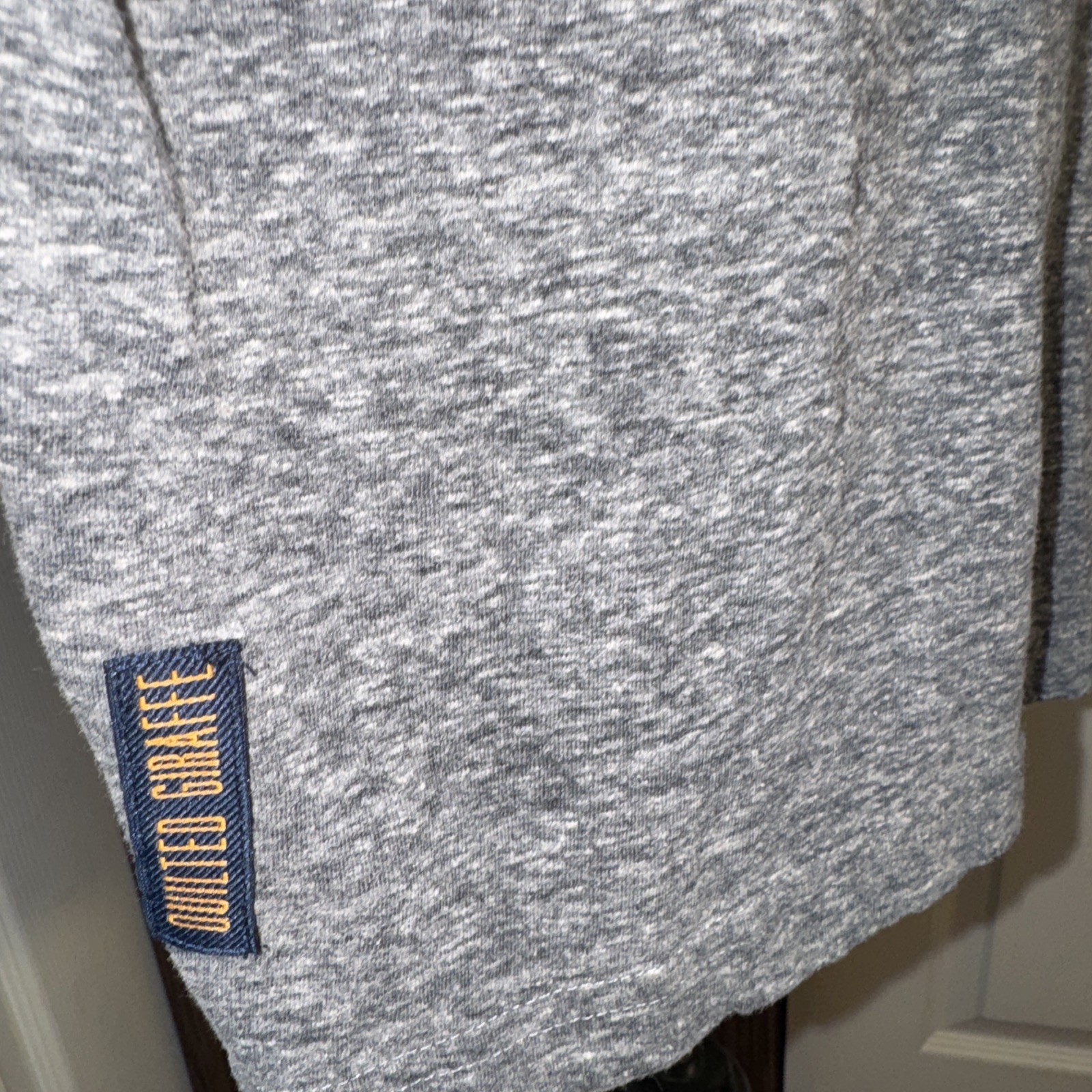 Quilted Giraffe Men’s T Shirt Gray Medium Cotton Blend Made In India gallery