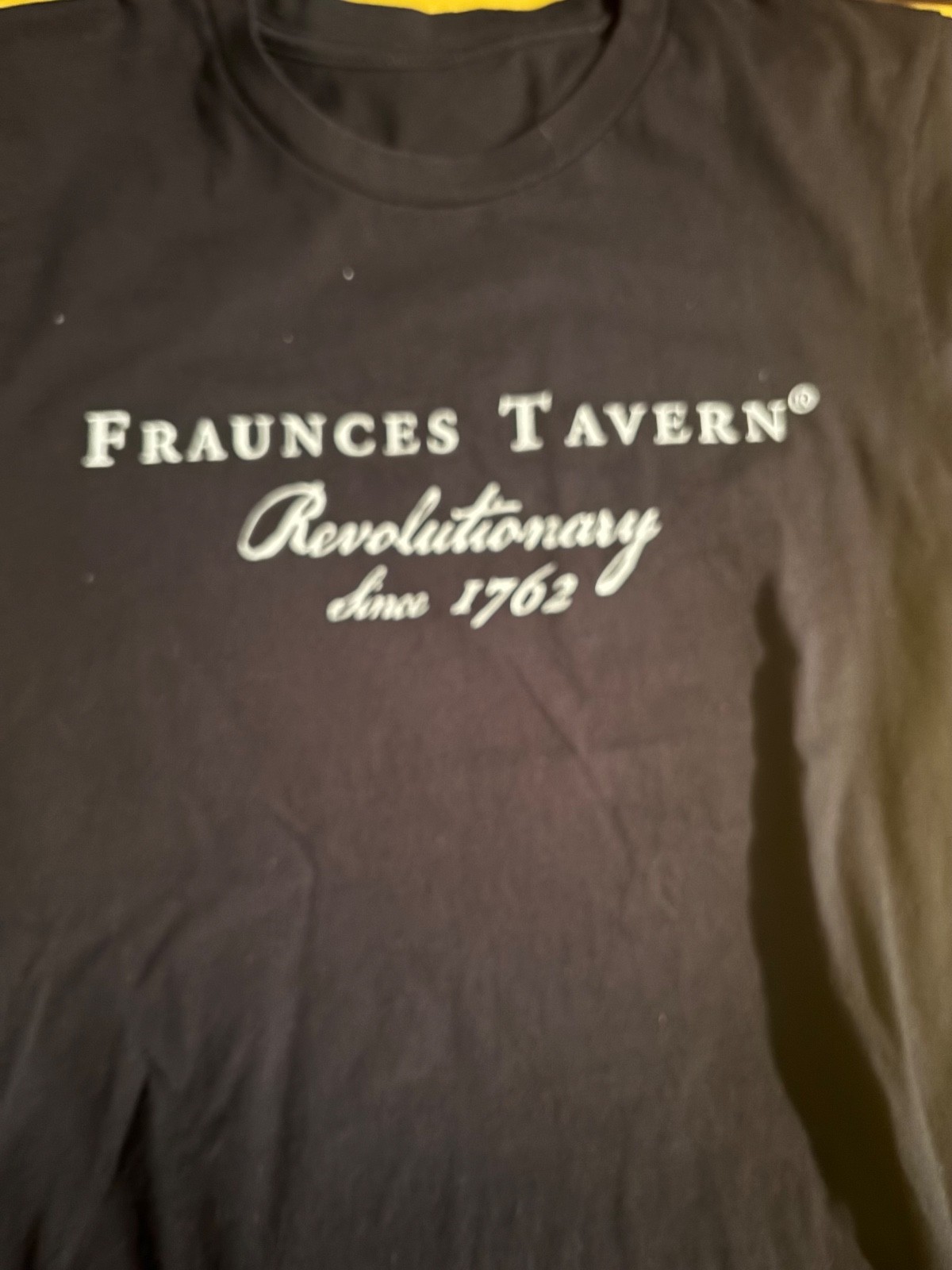 Fraunces Tavern Revolutionary since 1762 T shirtNew York city Mint Black bar gallery
