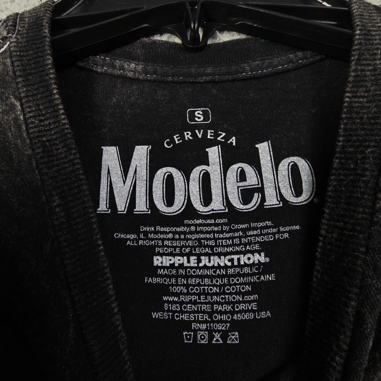 Modelo Shirt Mens Small S Black Beer Cerveza Casual Mexican Lager Logo NWOT gallery