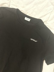 Off White T-Shirt Size Medium