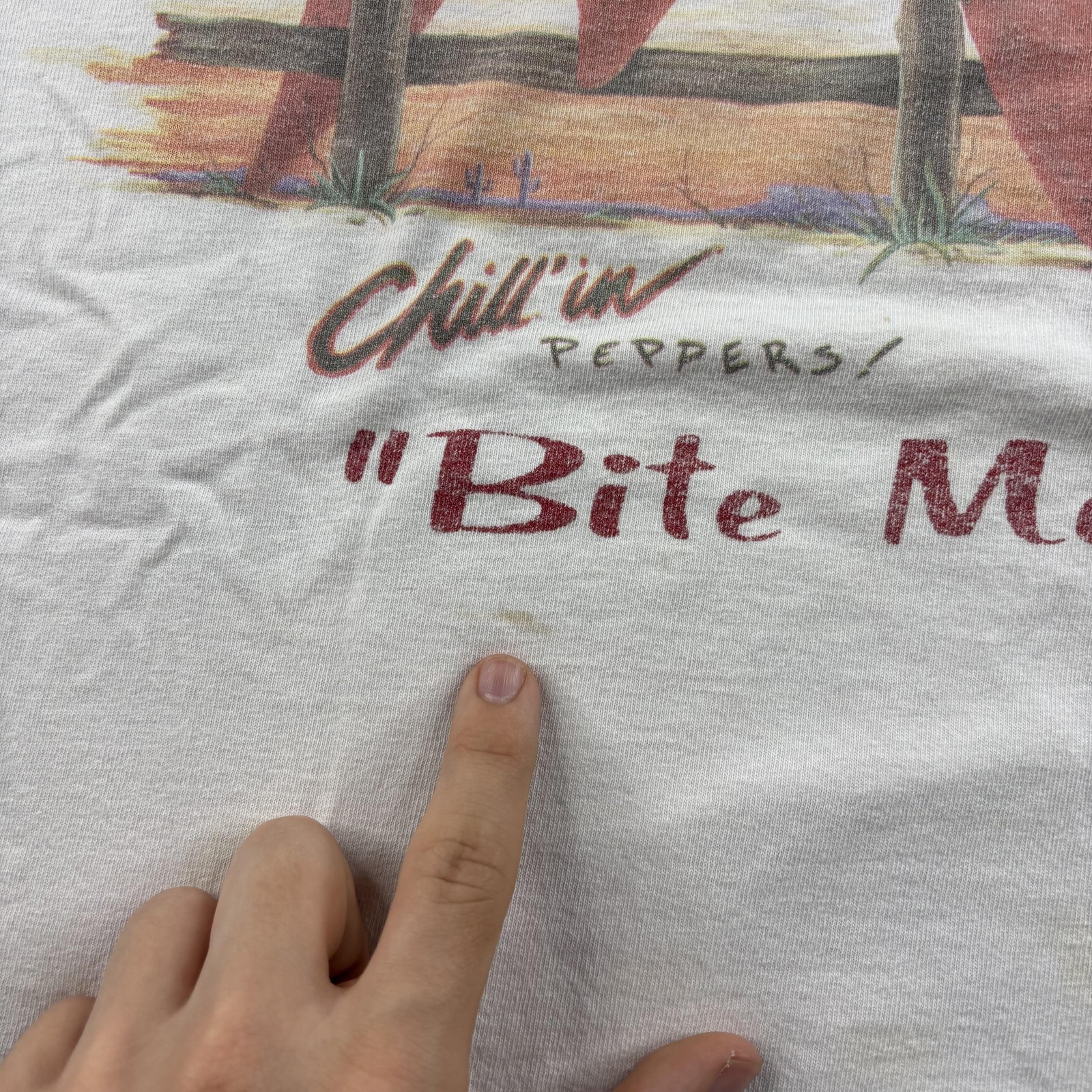 Vintage Anvil Shirt Mens XL White Sedona AZ Chillin Peppers Bite Me Graphic Tee gallery