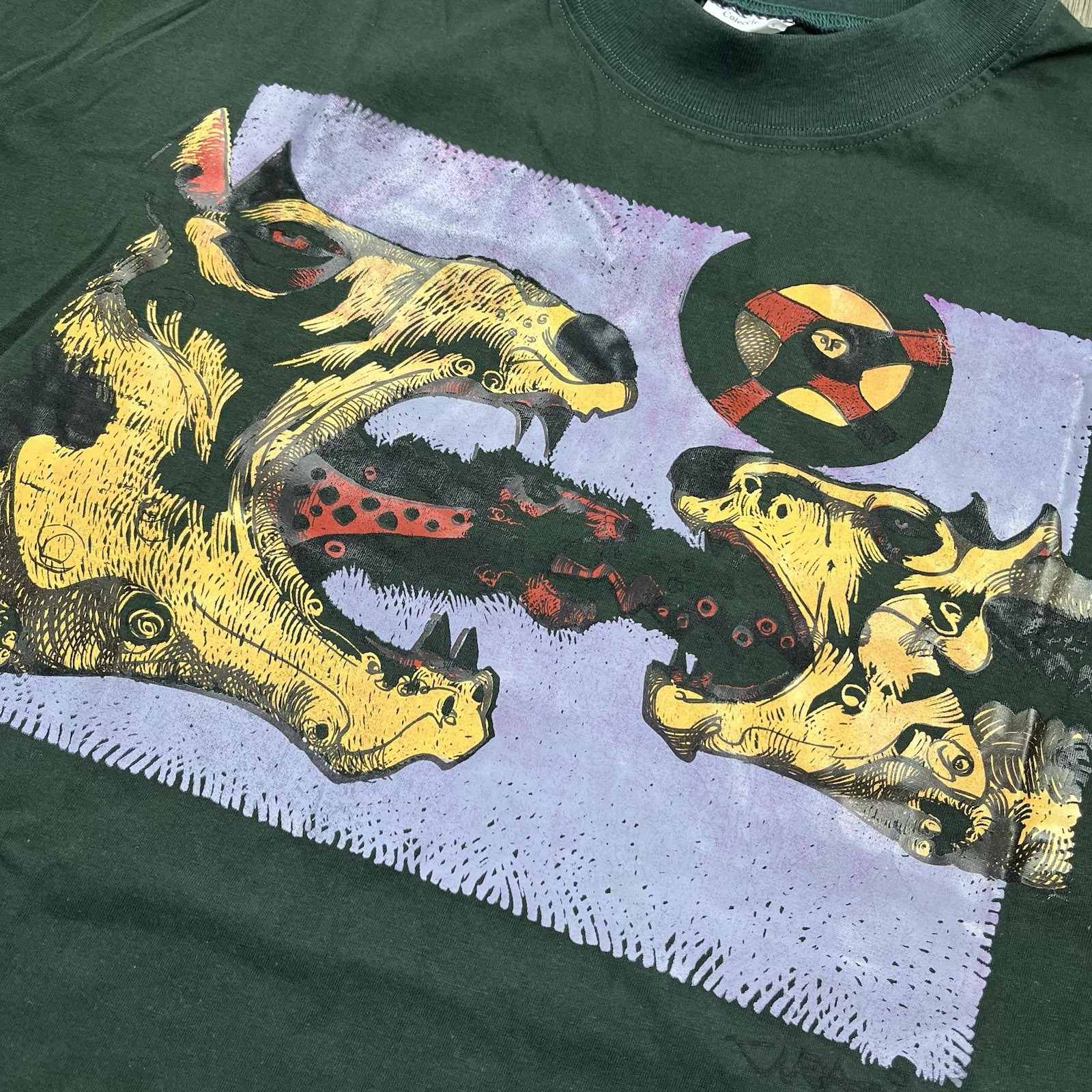 Vintage 90s Pub T-Shirt Size Large Green Crazy Obscure Dog Graphic Andy Warhol gallery
