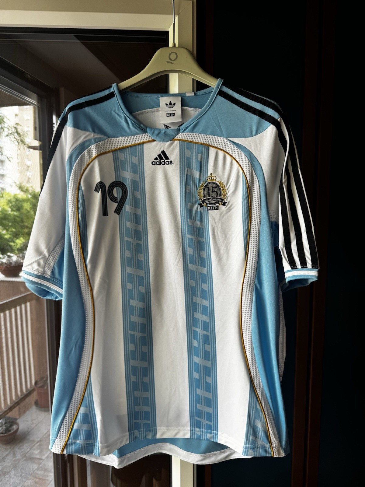 KITH x MESSI Adidas Argentina Football Jersey Size Medium M *IN HAND* BRAND NEW gallery