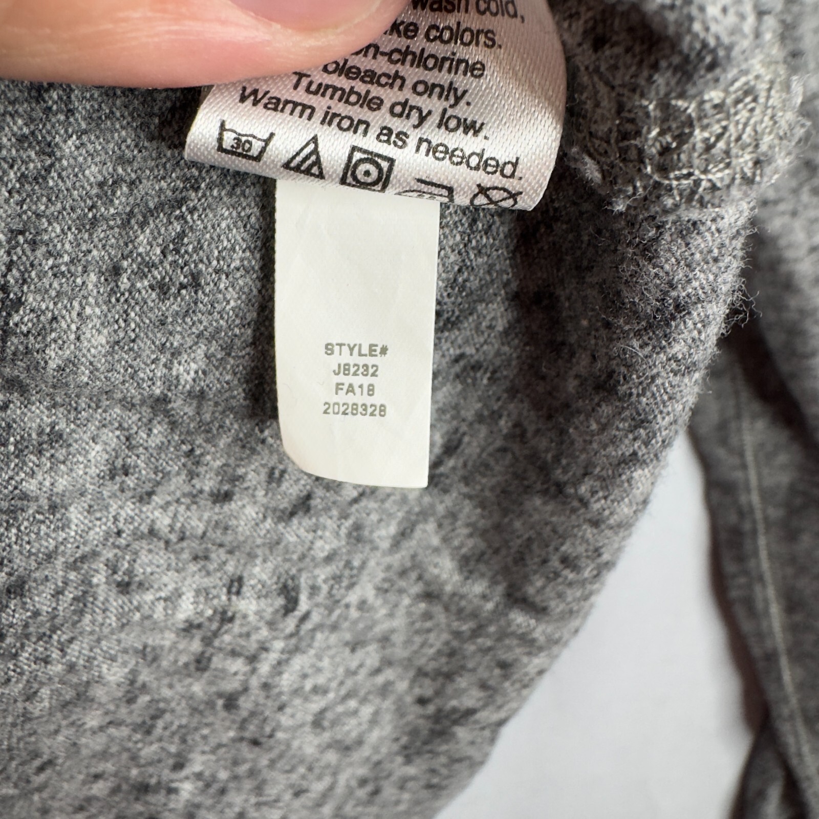 Mercantile J.Crew Men's Y-Neck Pullover Tee Shirt Gray Henley XL 100% cotton gallery