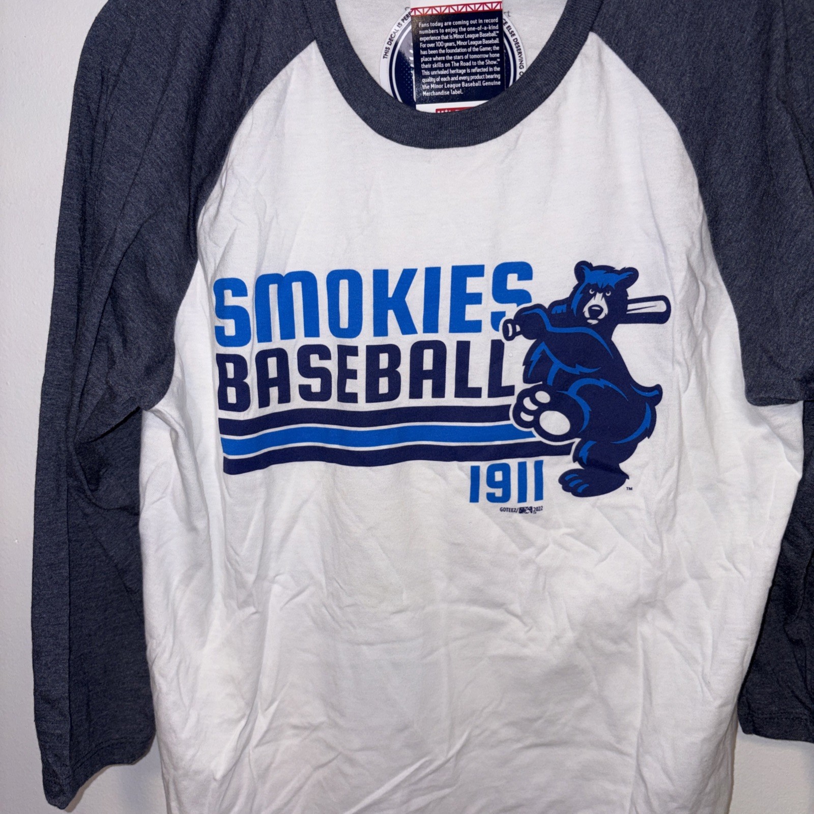 super extra comfy Men T Shirt Size M Medium Crew Neck Long Sleeves smokies ball gallery