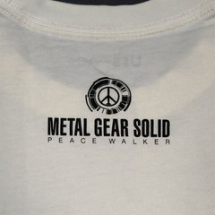 RARE Uniqlo Archive Metal Gear Solid Peace Walker T Shirt Medium SOLD OUT