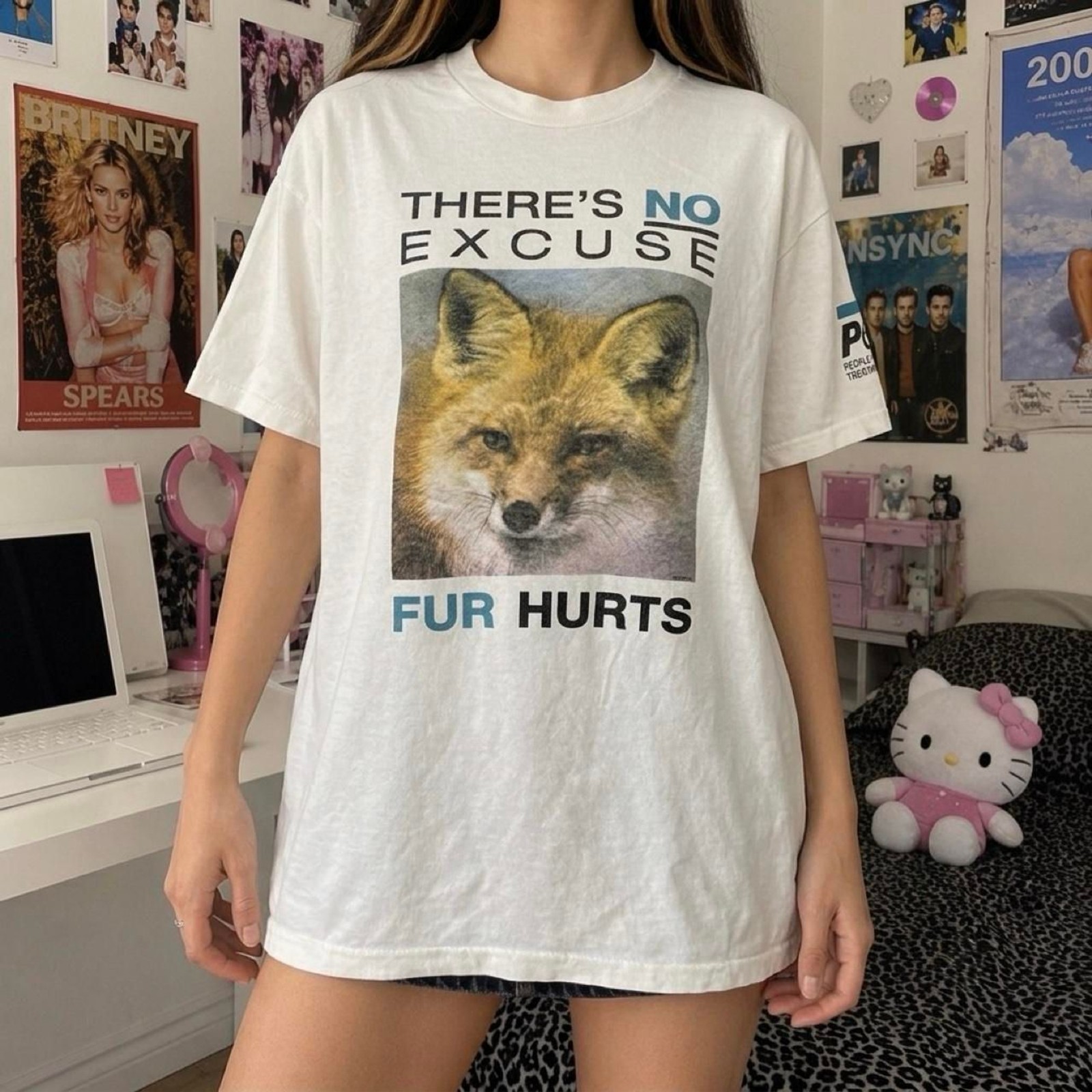 VTG 90s PETA People For The Ethical Treatment Of Animals Fur Hurts T Shirt L gallery