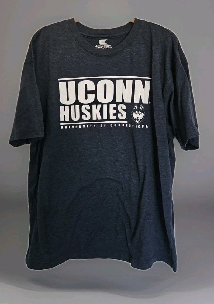 UCONN HUSKIES MEN’S X-LARGE COLOSSEUM ATHLETICS BLUEISH GRAY T-SHIRT EXCELLENT