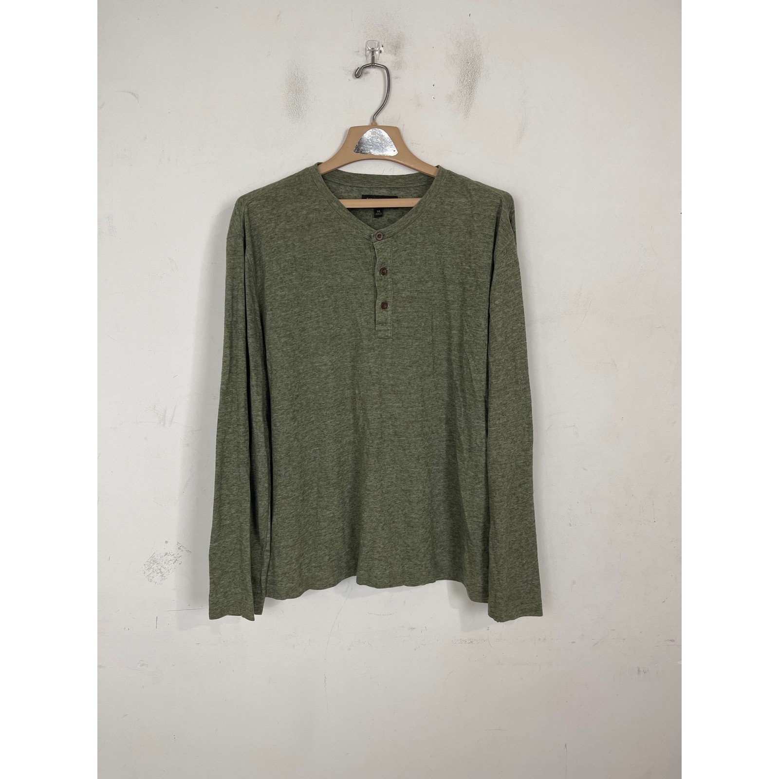 Banana Republic Mens XL Linen Blend Long Sleeve Henley Shirt Olive Green