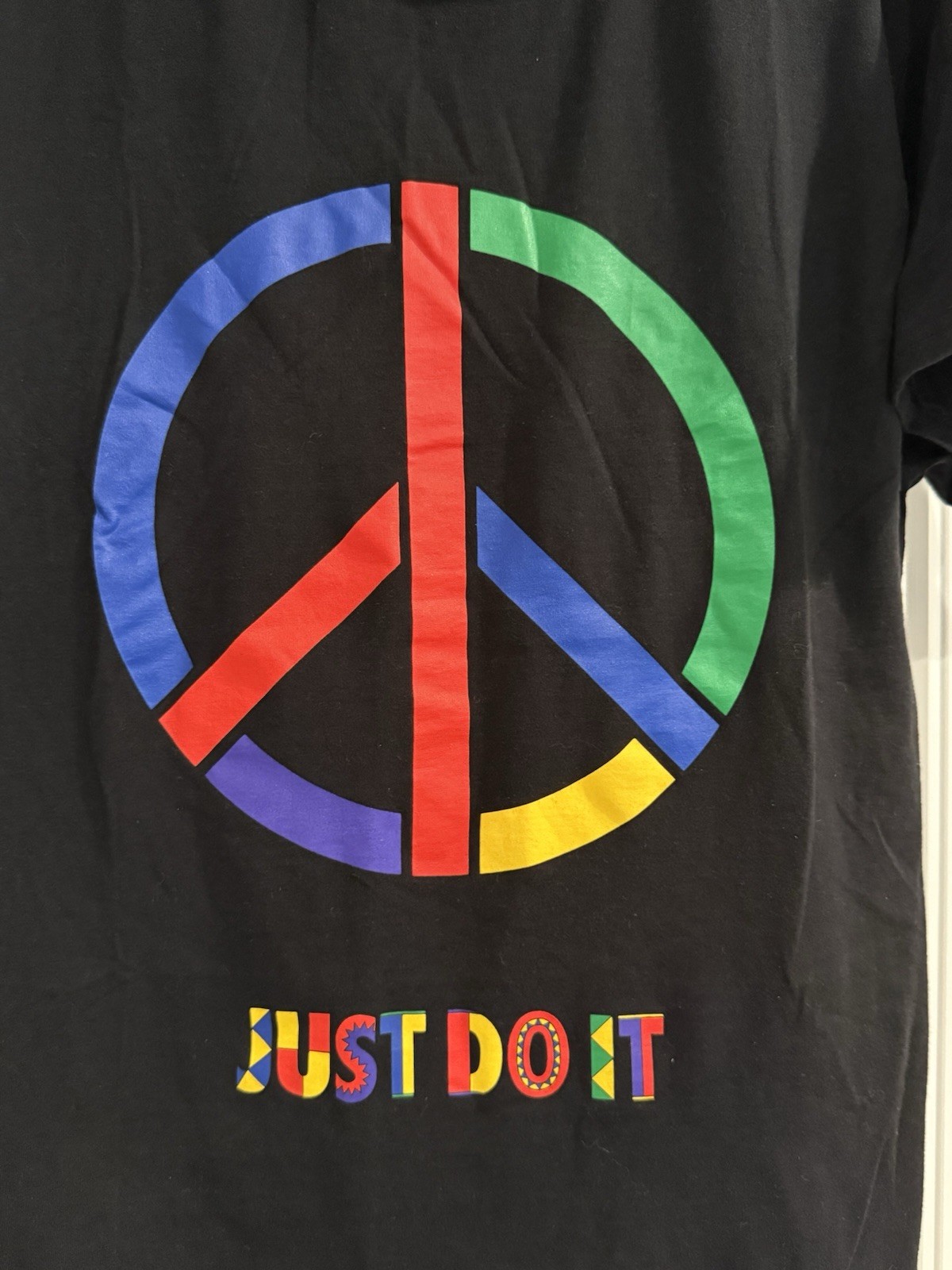 Nike Sportswear Just Do It Shirt Mens Small Black Geometric Peace Sign Tee Patch gallery