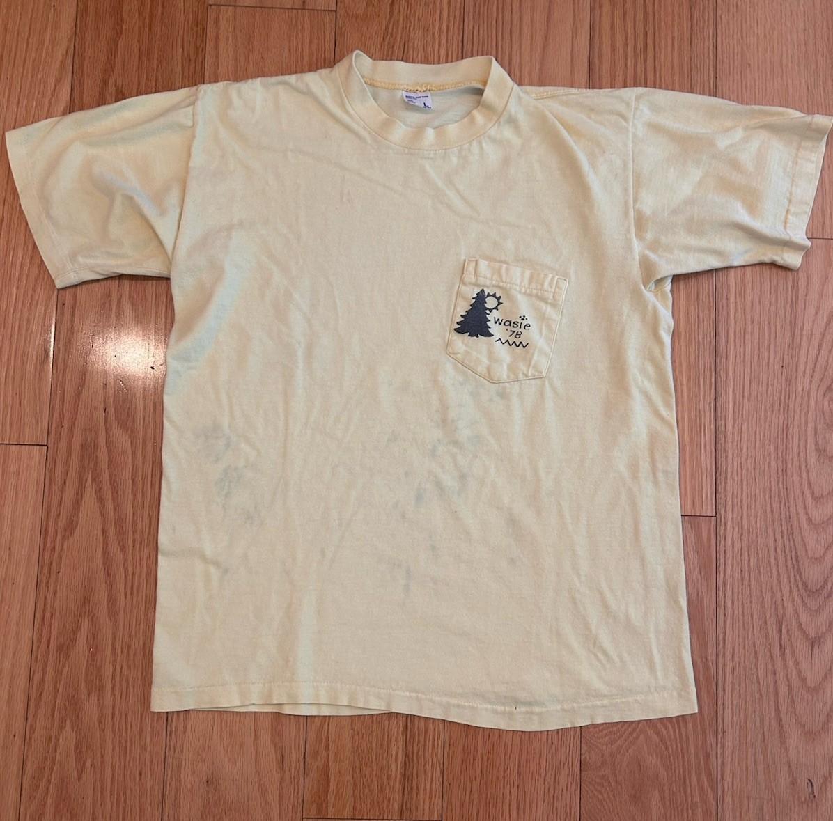 Vintage 1978 Single Stitch Yellow Selvedge Pocket T-Shirt Size Large Distressed