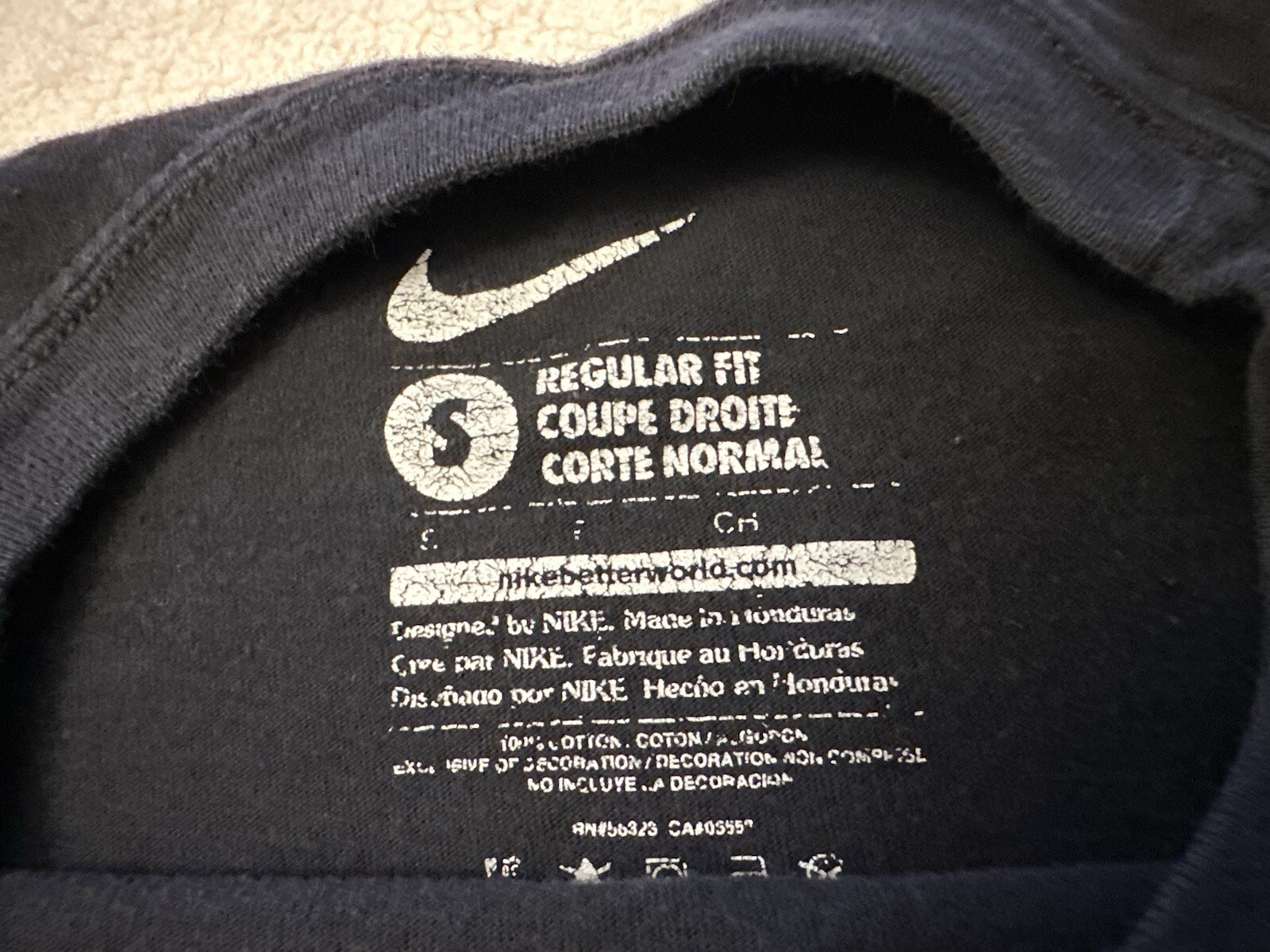 Vintage Y2K 2013 Nike Doernbecher Cancer Awareness Basketball Event T-Shirt, S gallery