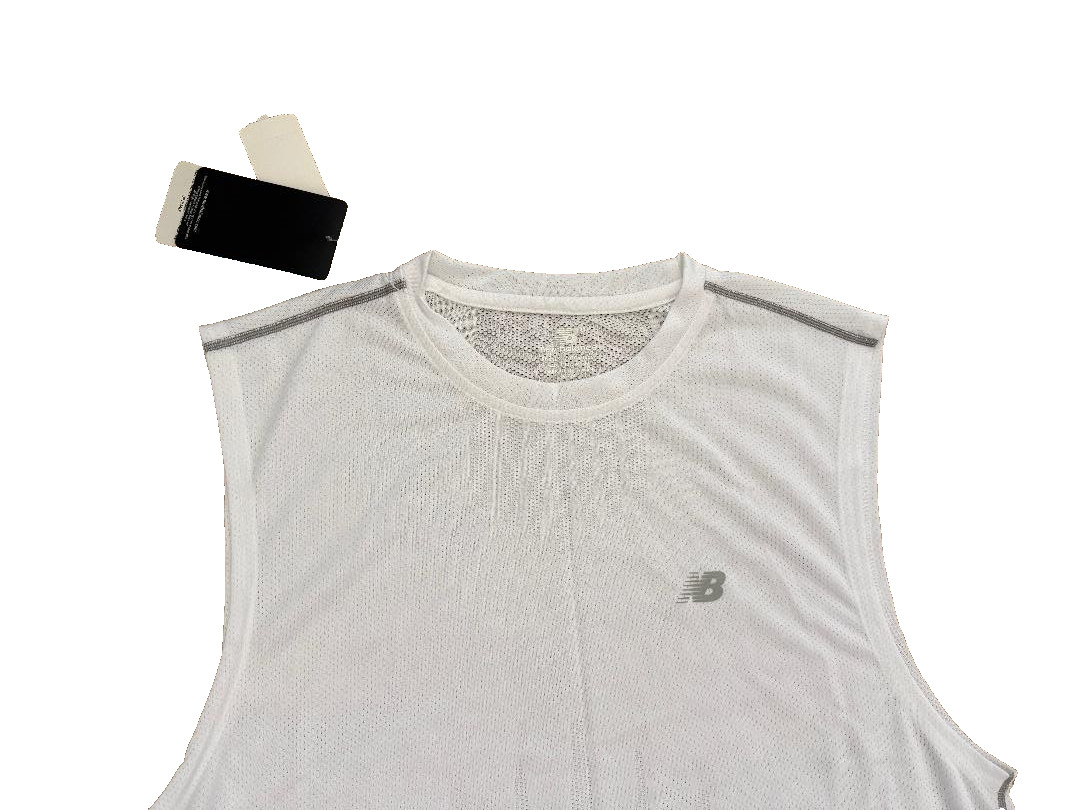 NEW NWT New Balance athletic top sleeveless M MEDIUM semi-fitted SLVS VALVE TEE gallery