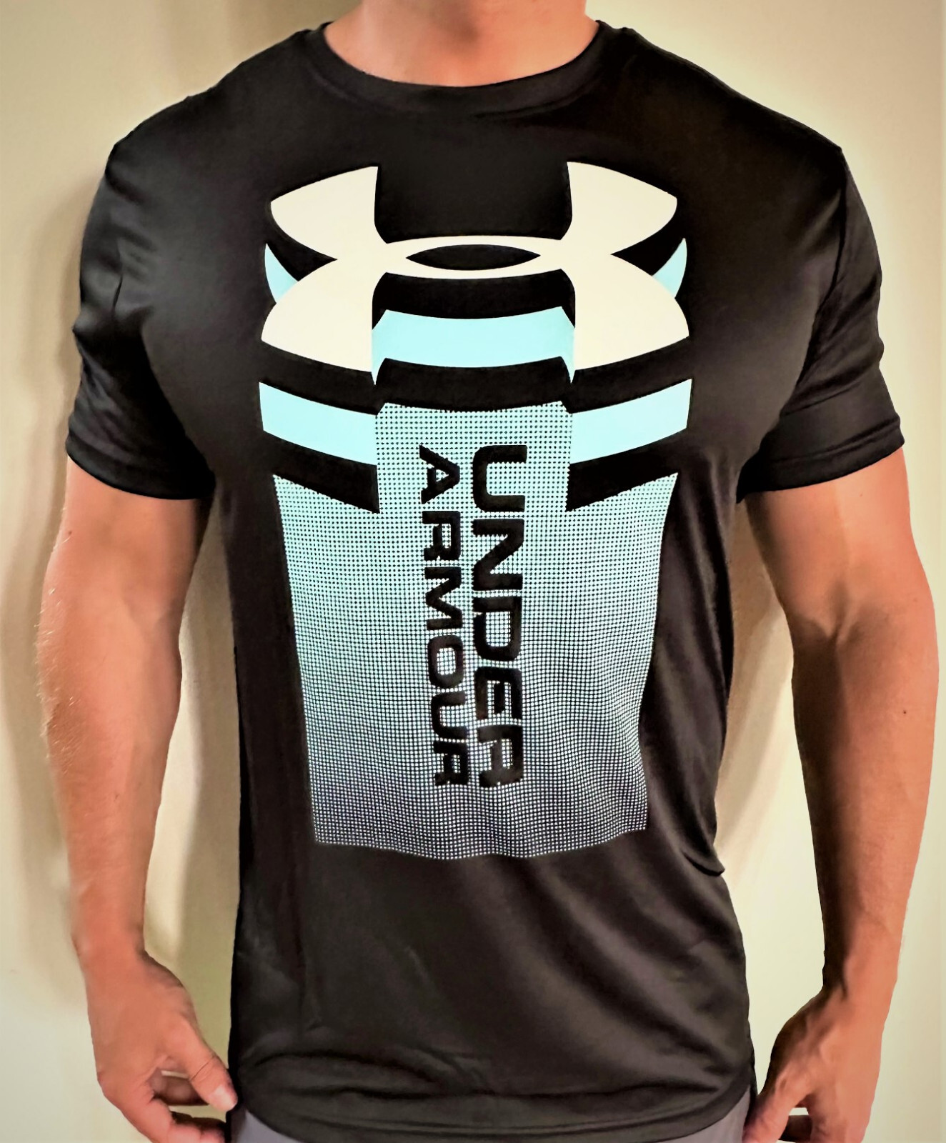 UA Under Armour Men's Arrow Logo Tee Top Athletic Muscle Gym Shirt New With Tags gallery