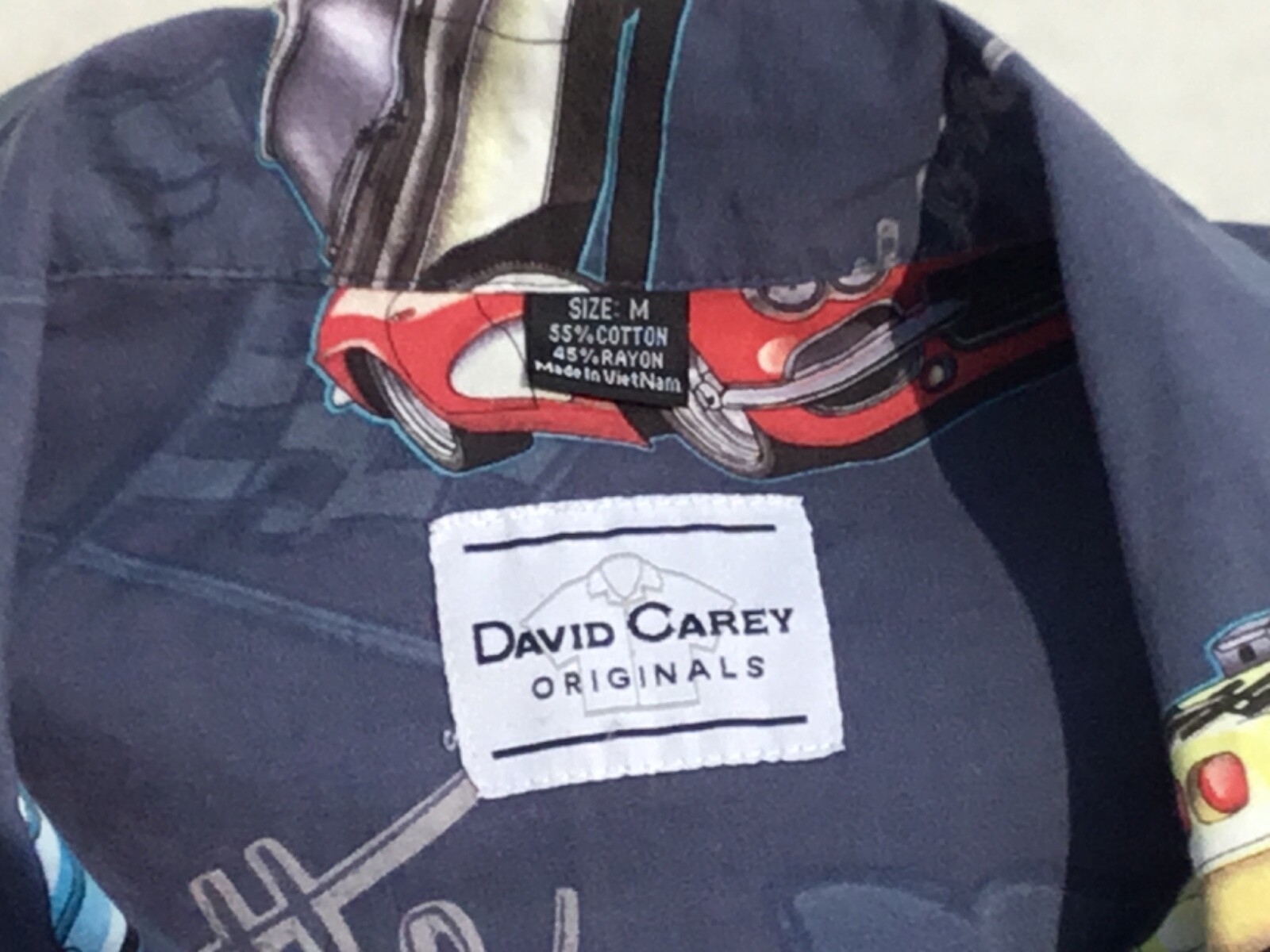 David Carey Originals Chevrolet CORVETTE Button Hawaiian Shirt Sz M medium gallery