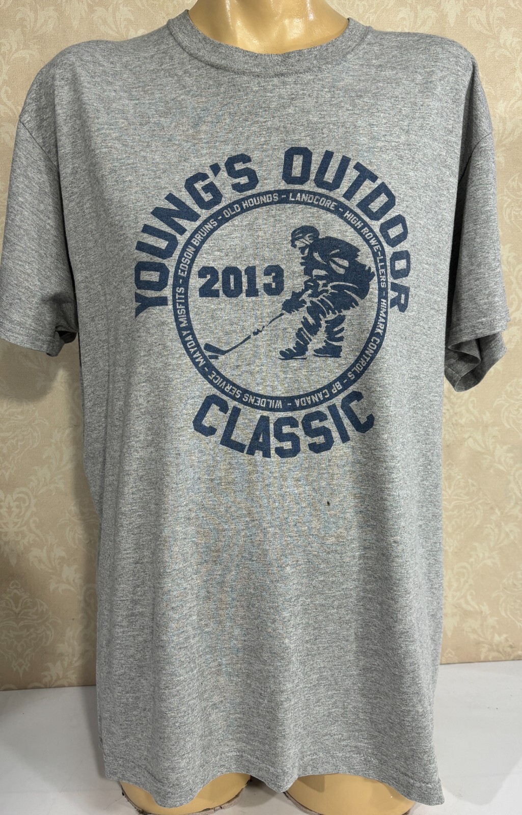 Young's Outdoor Hockey Classic Canada Mens League 2013 XL T-Shirt AS IS gallery