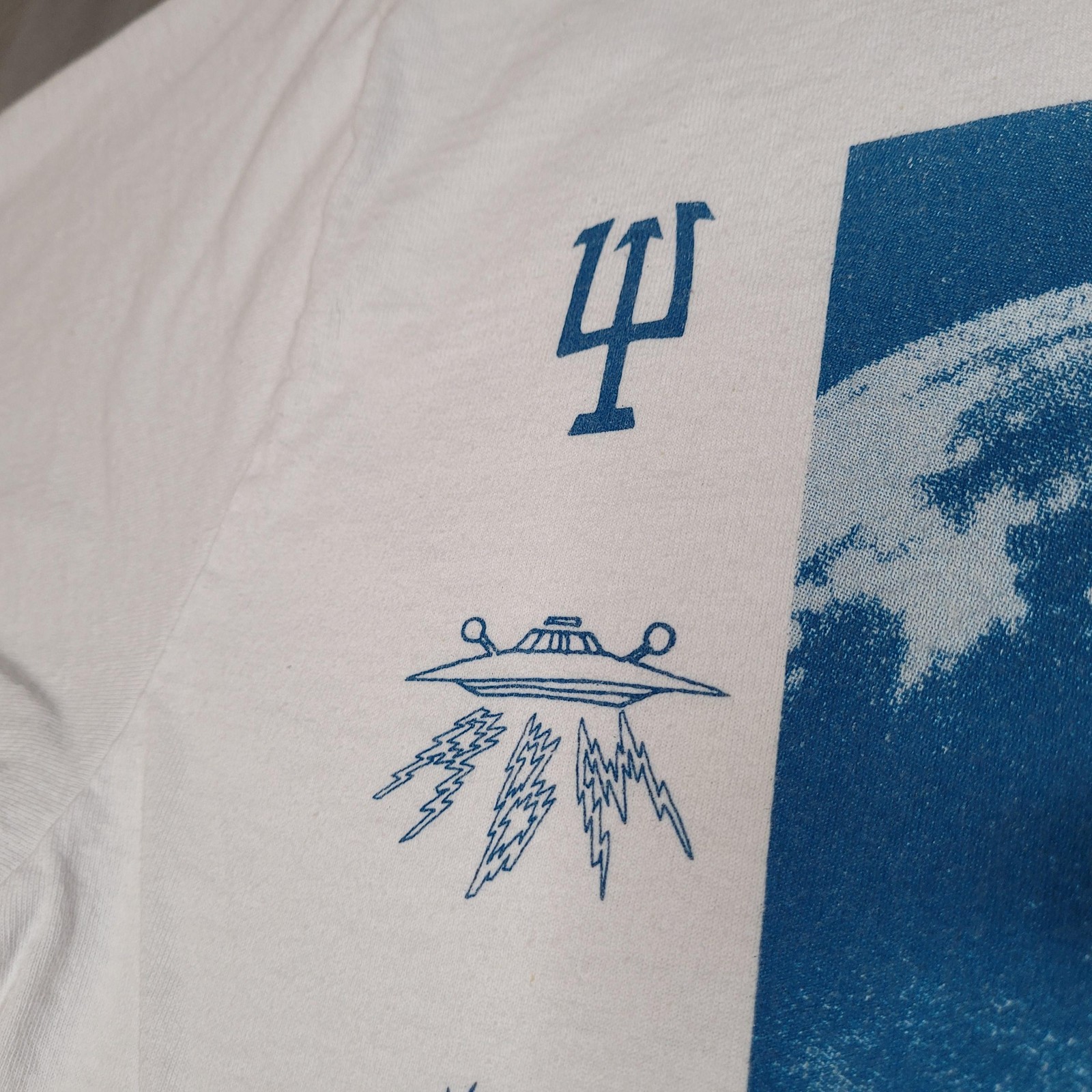 NEU! Shirt Mens Medium Atmósferas y Bandas Sonoras Graphic Tee Crimewave USA gallery