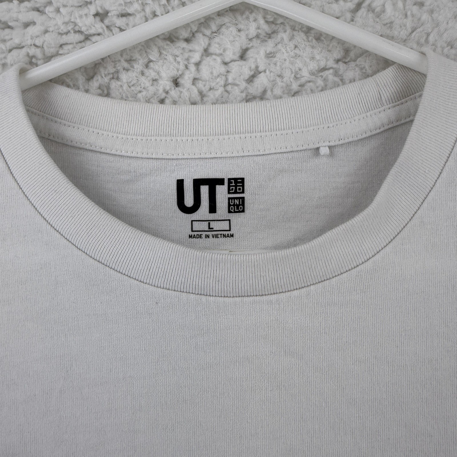 Uniqlo UT Shirt Mens Large White Mickey Florida Palm Trees Graphic Japanese Tee gallery