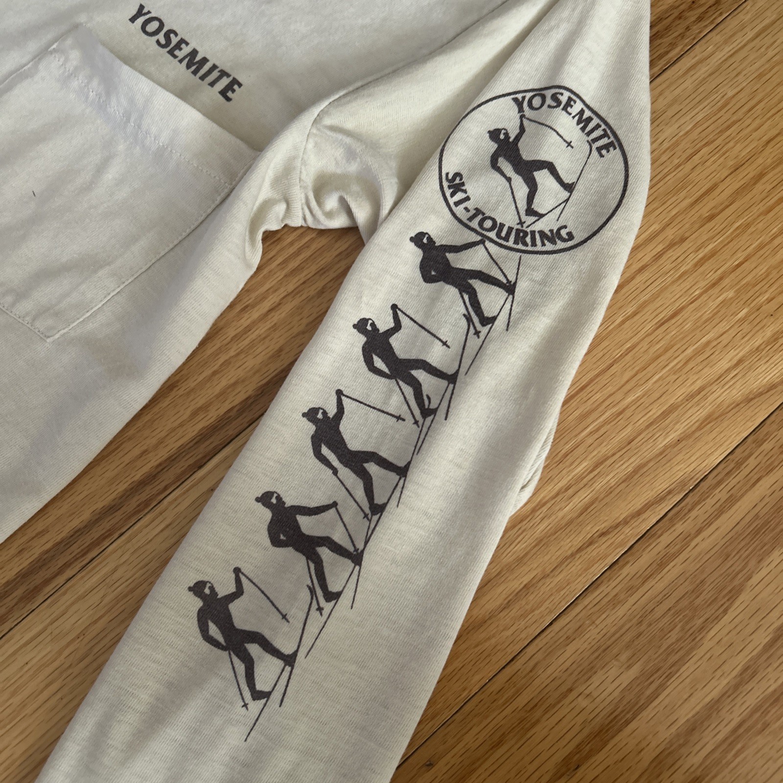 Vintage 80s 90s Yosemite Ski-Touring Selvedge Pocket T-Shirt Size Small Rainbow gallery
