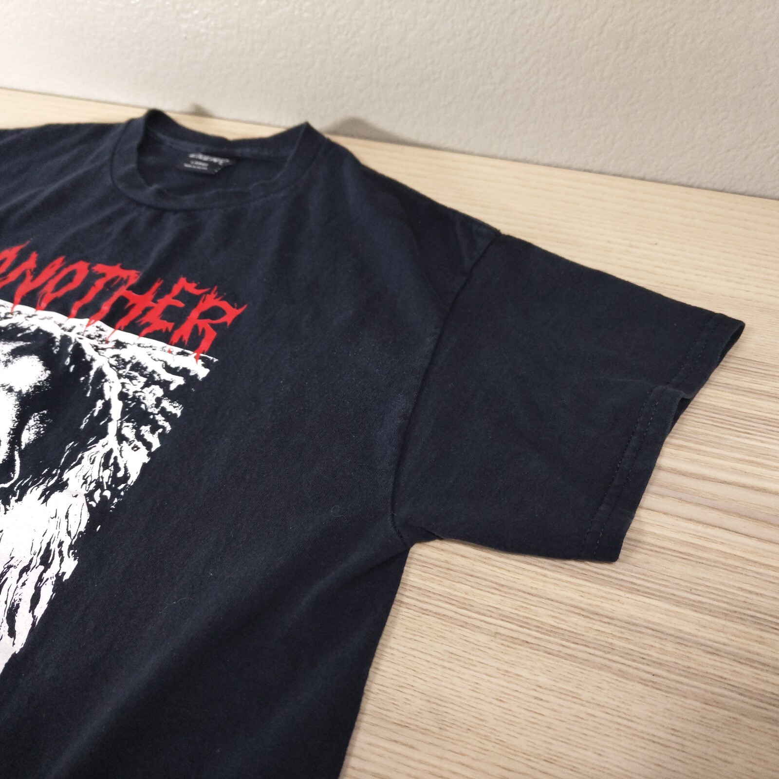 Another Enemy Vtg Streetwear White Black Red T-Shirt Large gallery